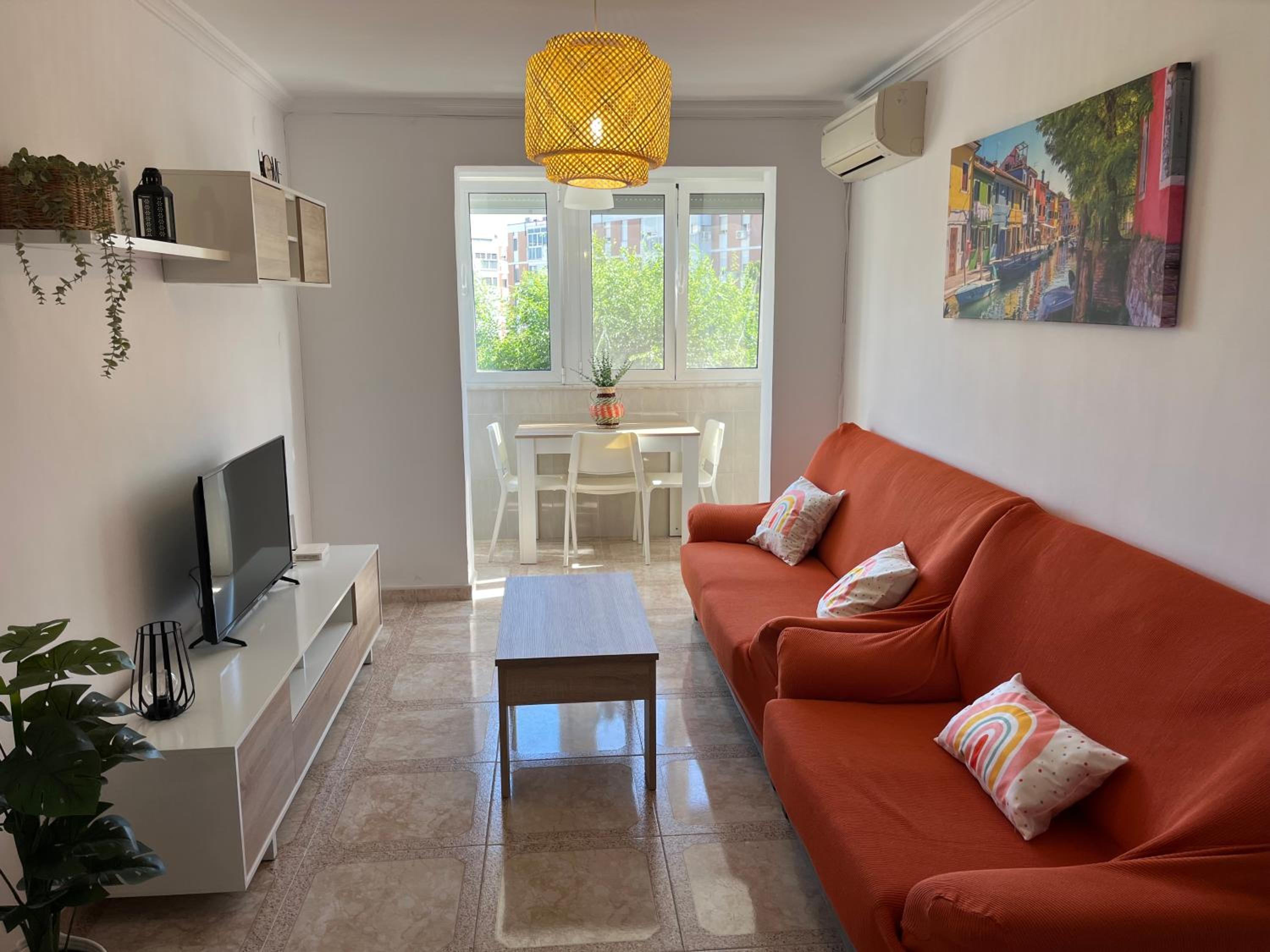 Apartamento de tres habitaciones con vista al parque