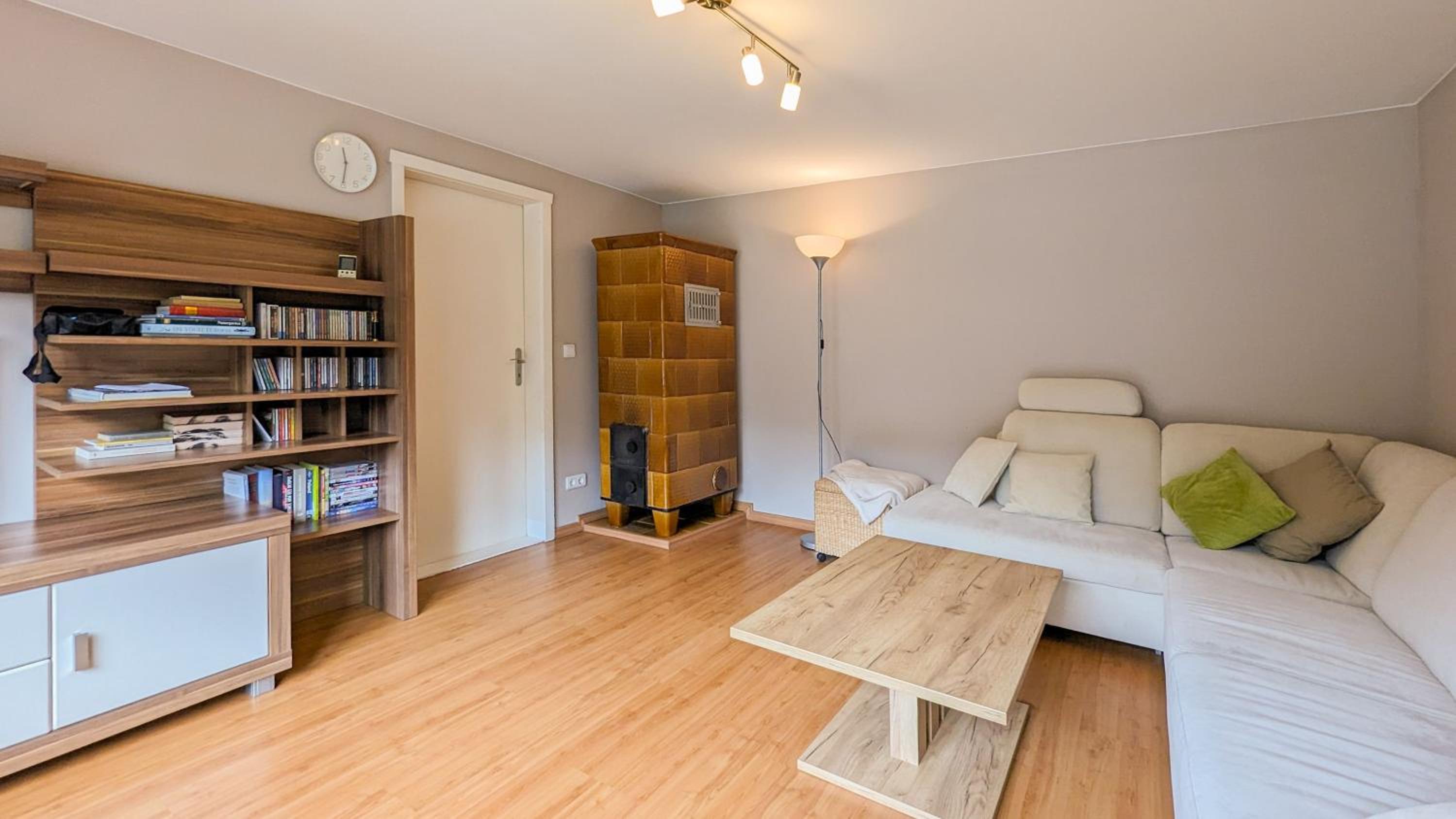 Three-Bedroom House photo 2