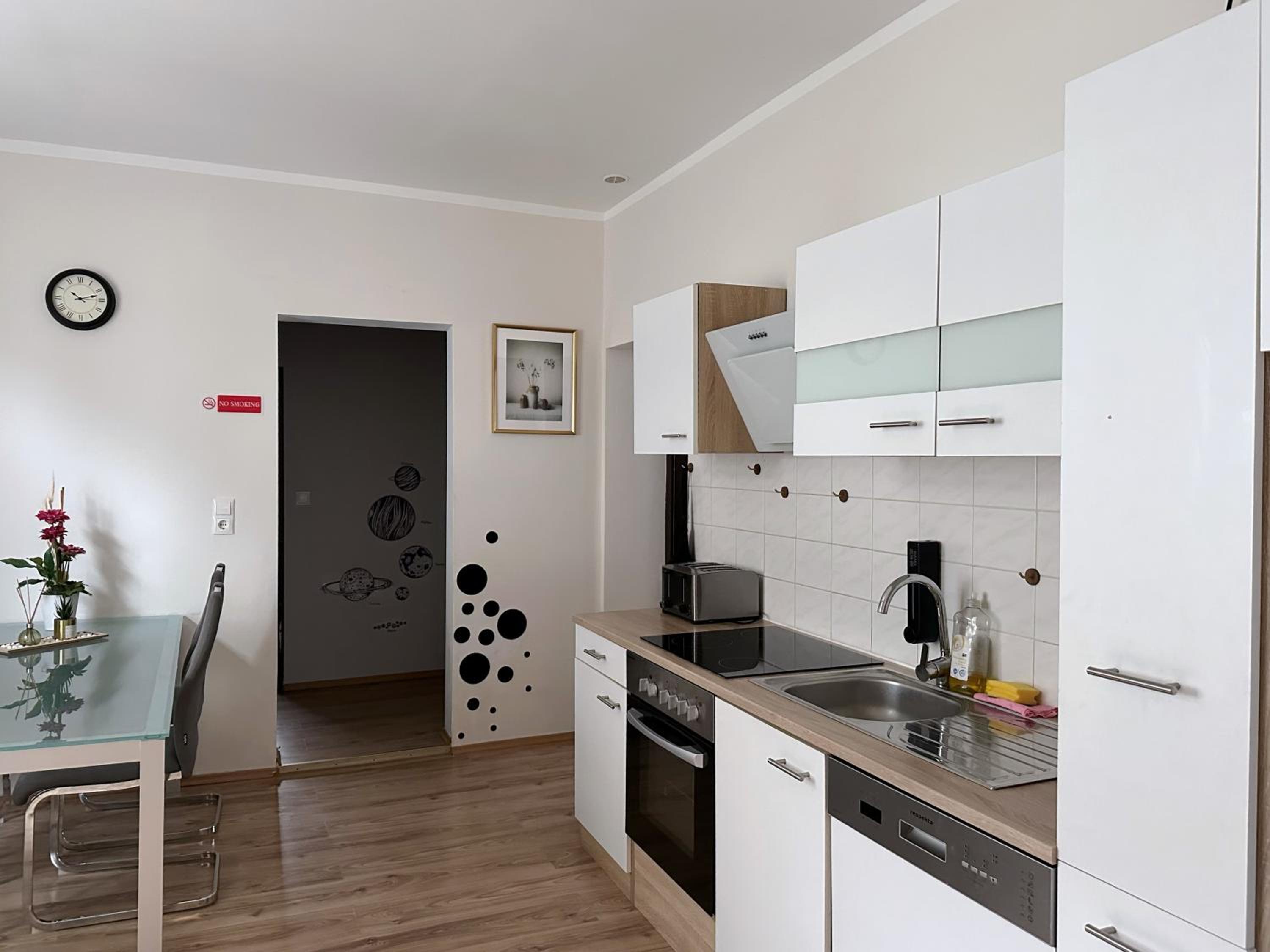 Apartment - Ground Floor photo 3