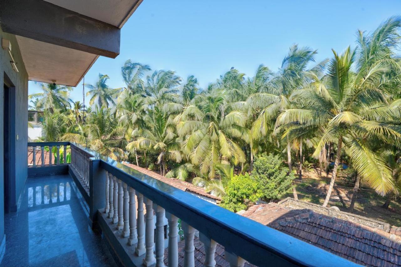 Family Room With Balcony photo 1