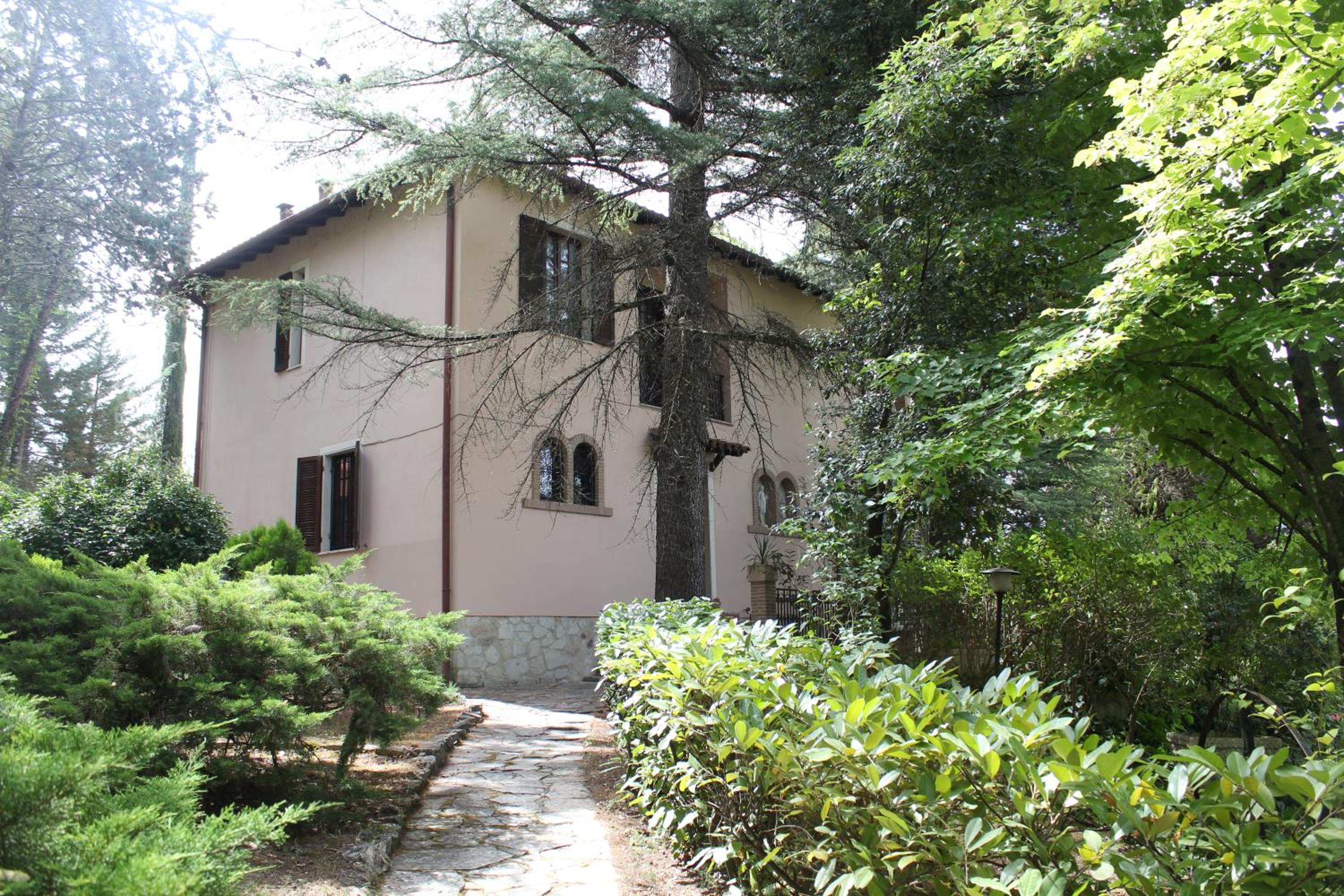 Three-Bedroom Villa photo 2