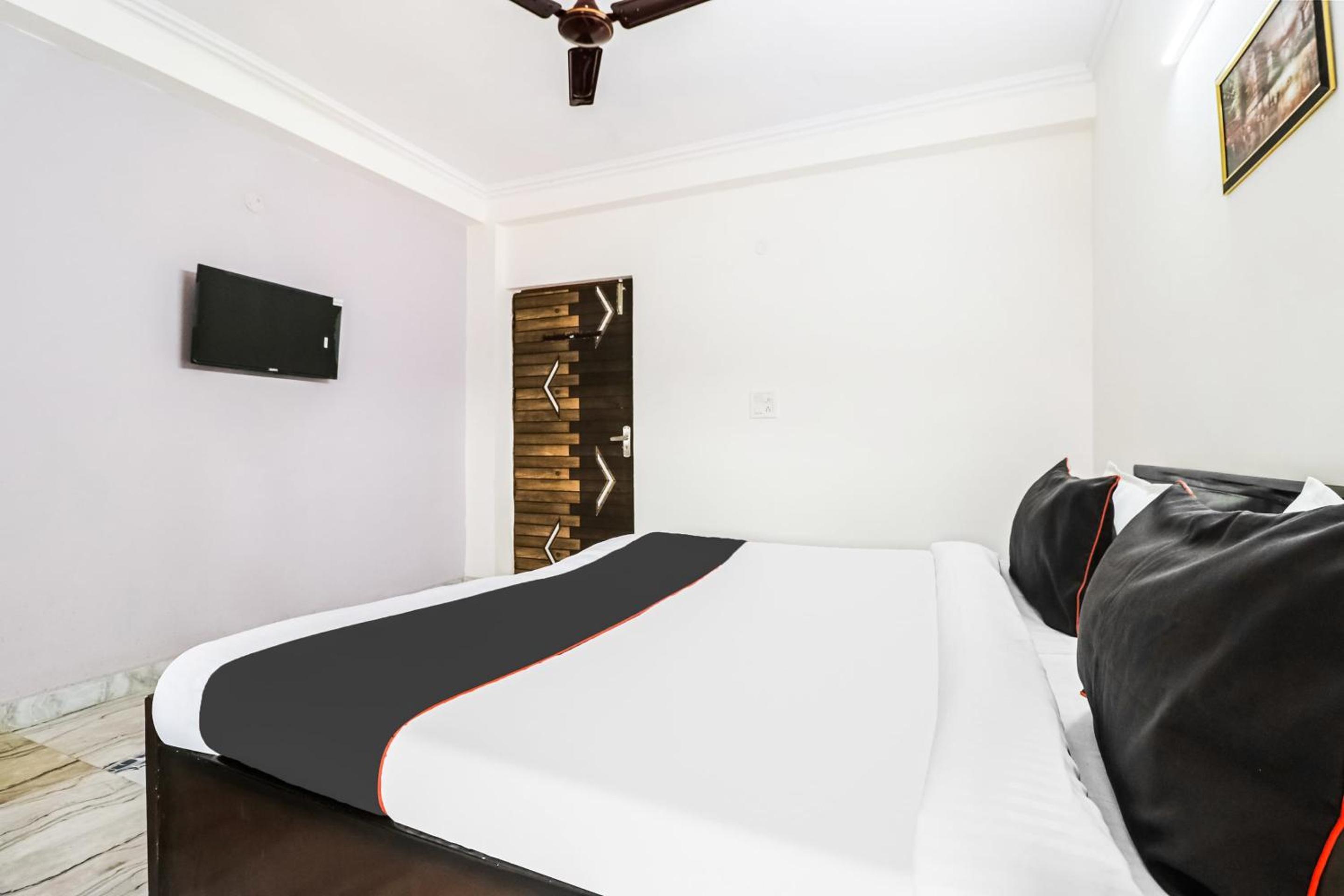 Classic Triple Room photo 1