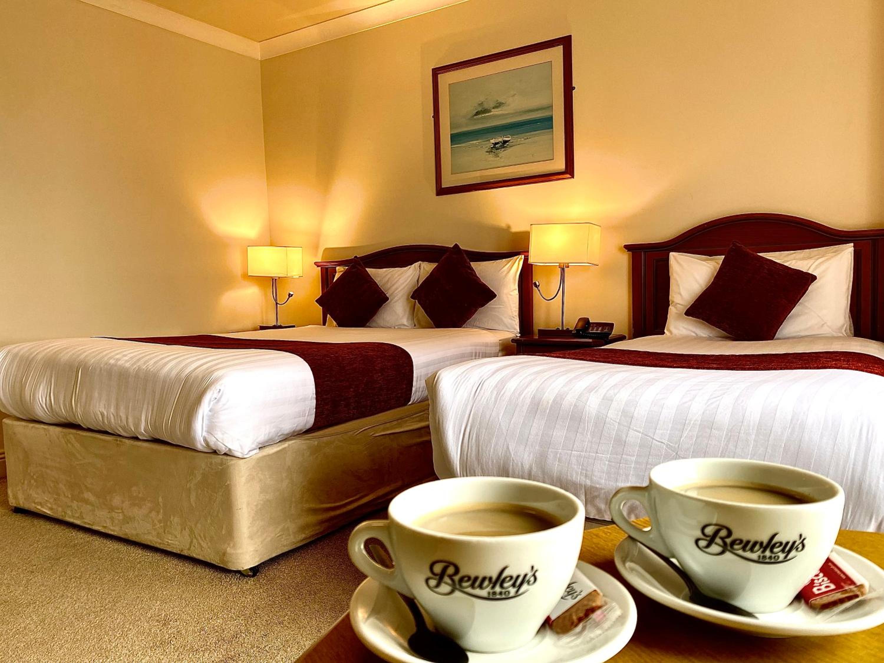 Deluxe Triple Room with Sea View photo 1
