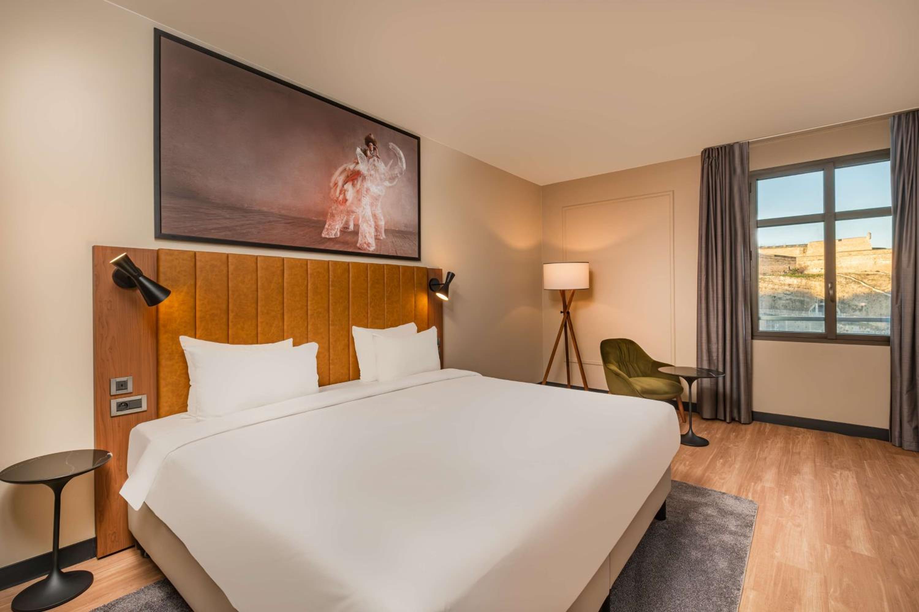 Premium Room with Citadel View - Photo 1