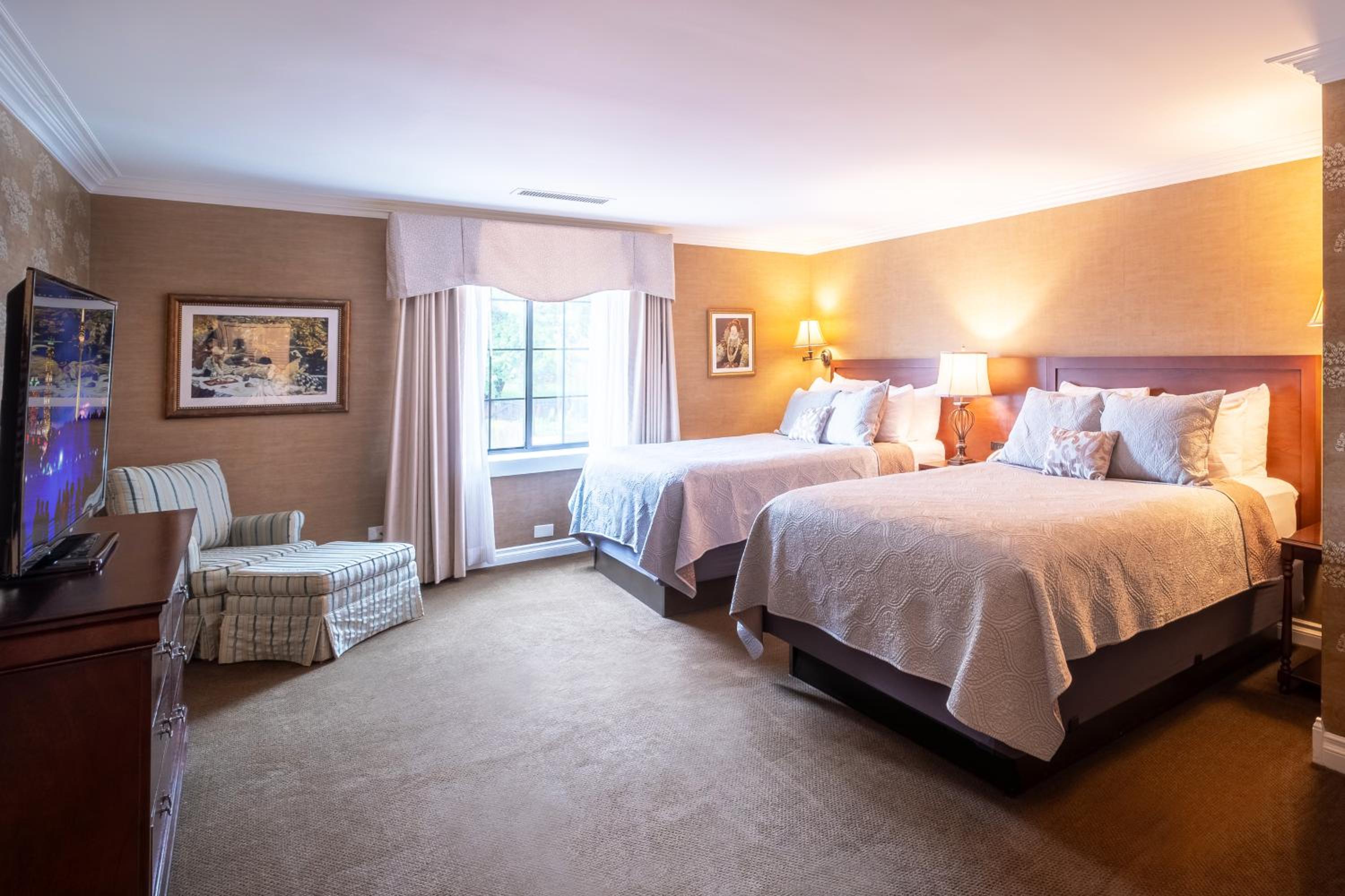 The Adeline One-Bedroom Suite