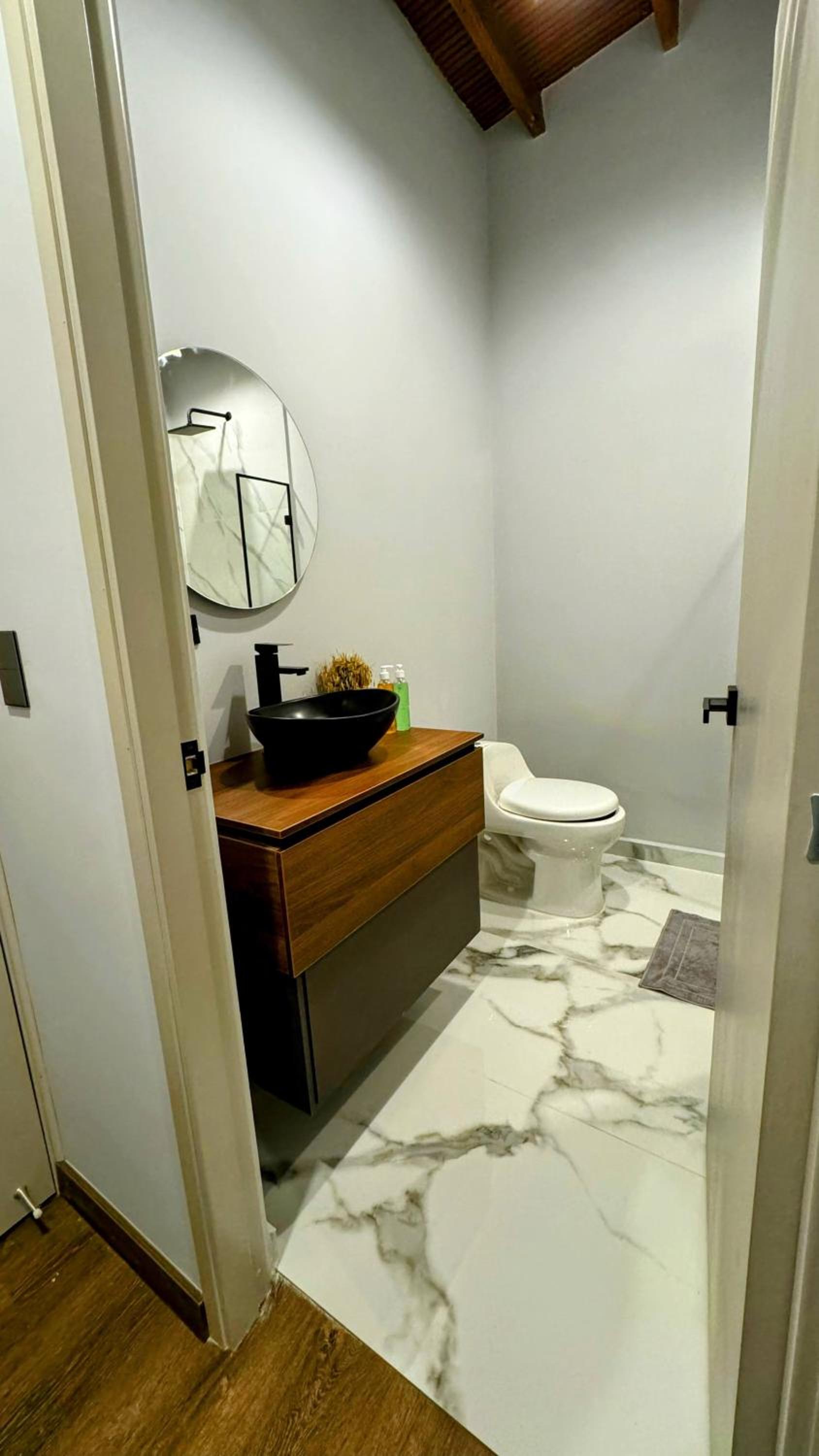 Deluxe Junior Suite photo 2