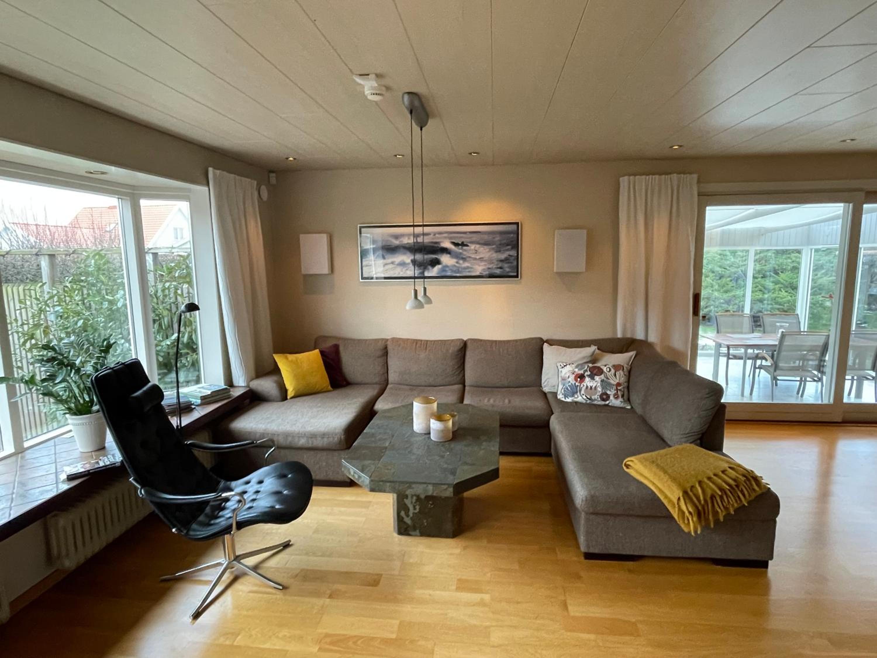 Villa photo 1