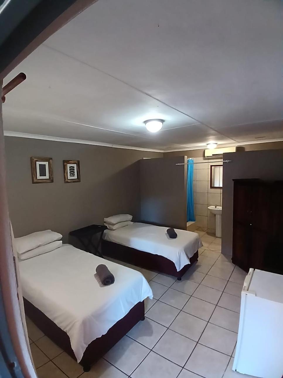 Standard Double Room photo 2