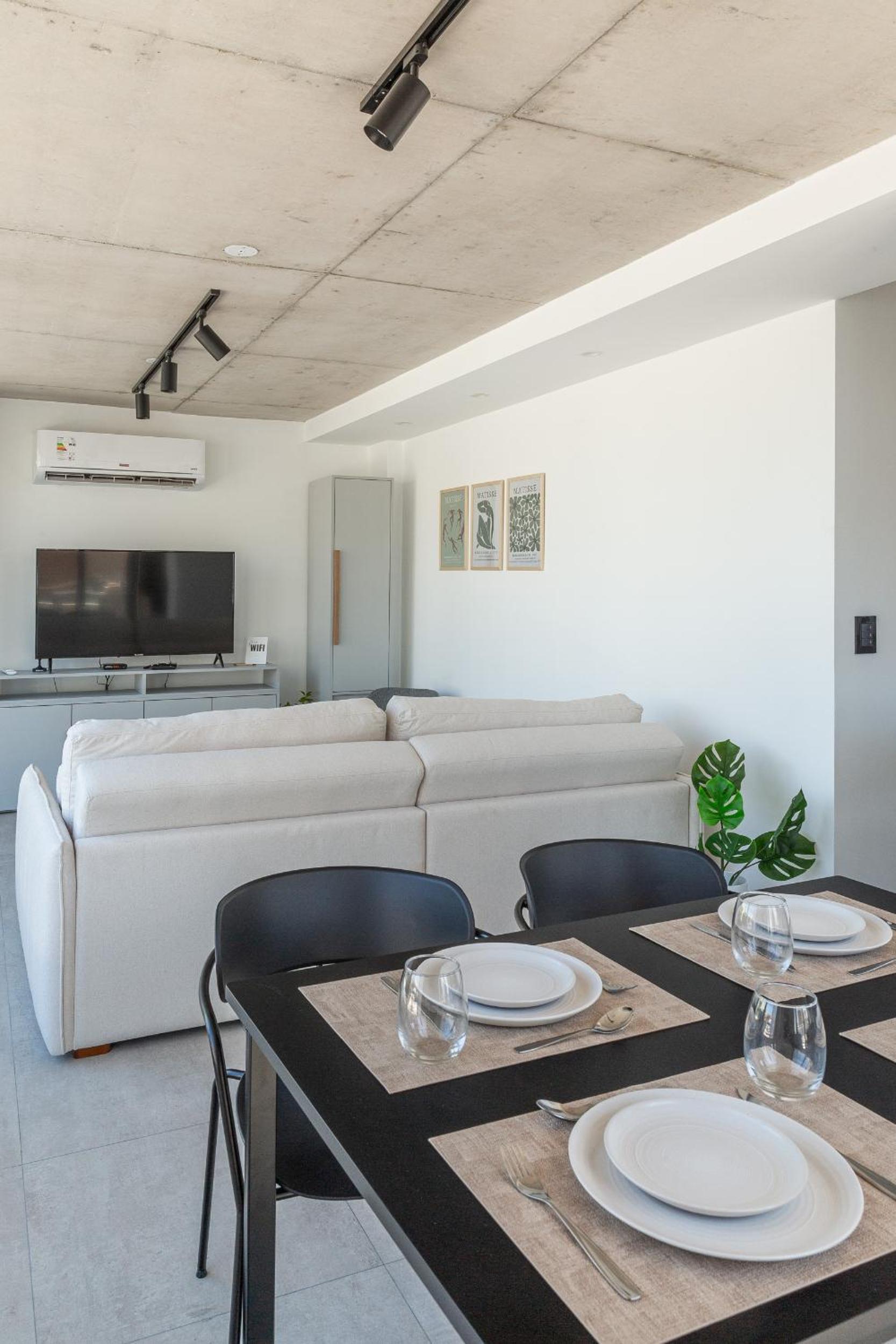 One-Bedroom Premium Apartment with Ocean View