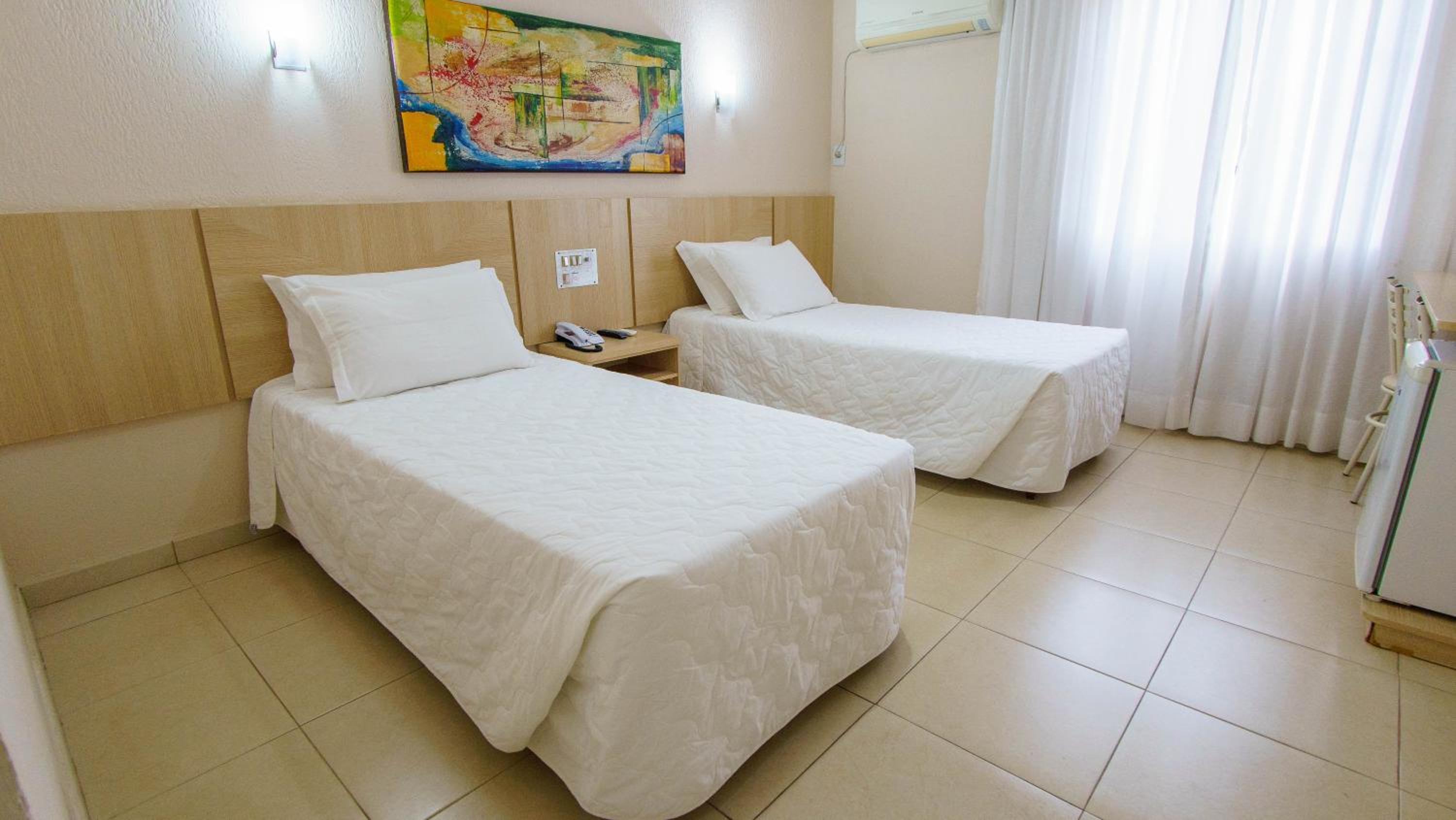 Executive Twin Room - Photo 2