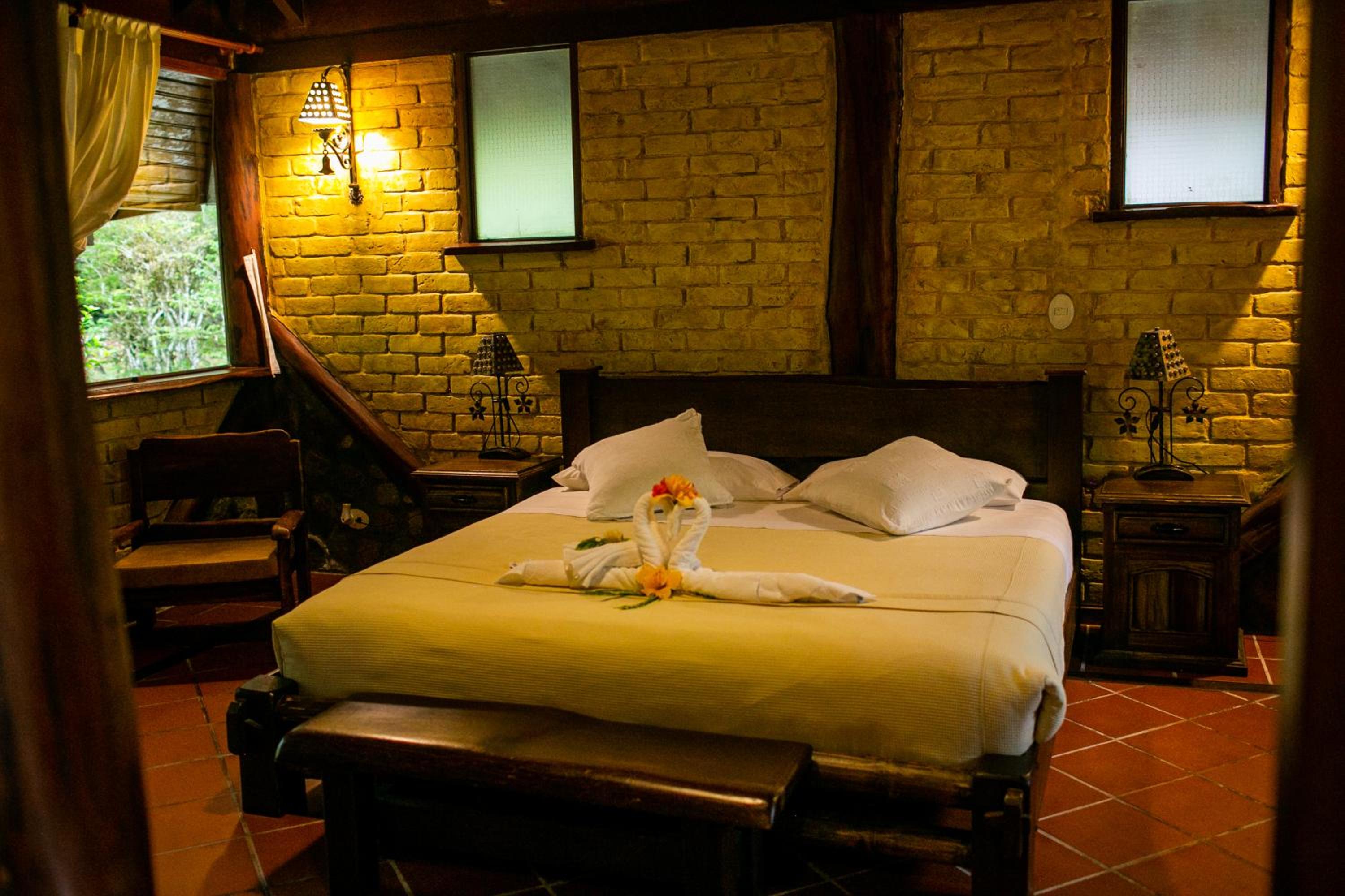 Deluxe King Room photo 1