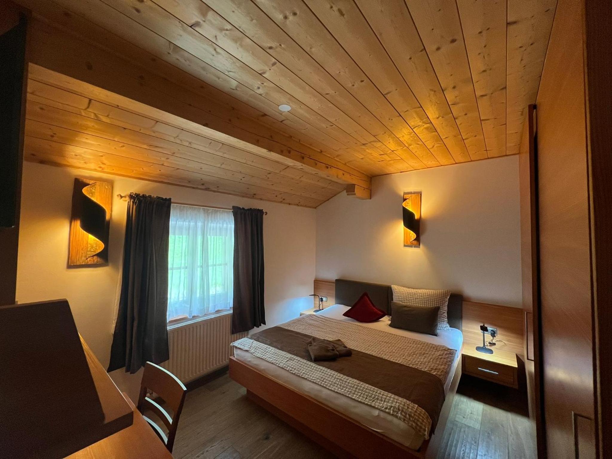 Small Double or Twin Room photo 3