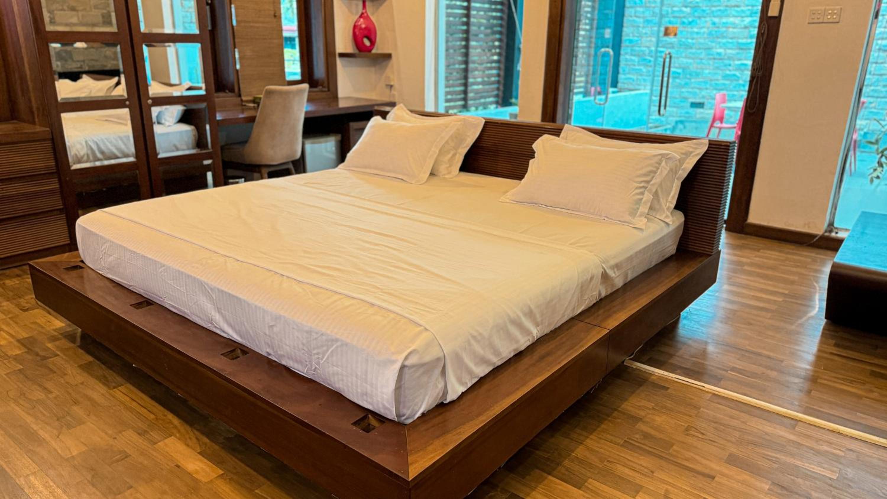 King Room With Balcony photo 2