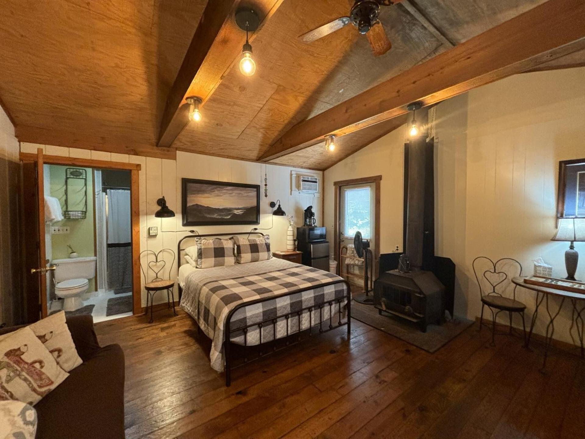 One-Bedroom Cottage