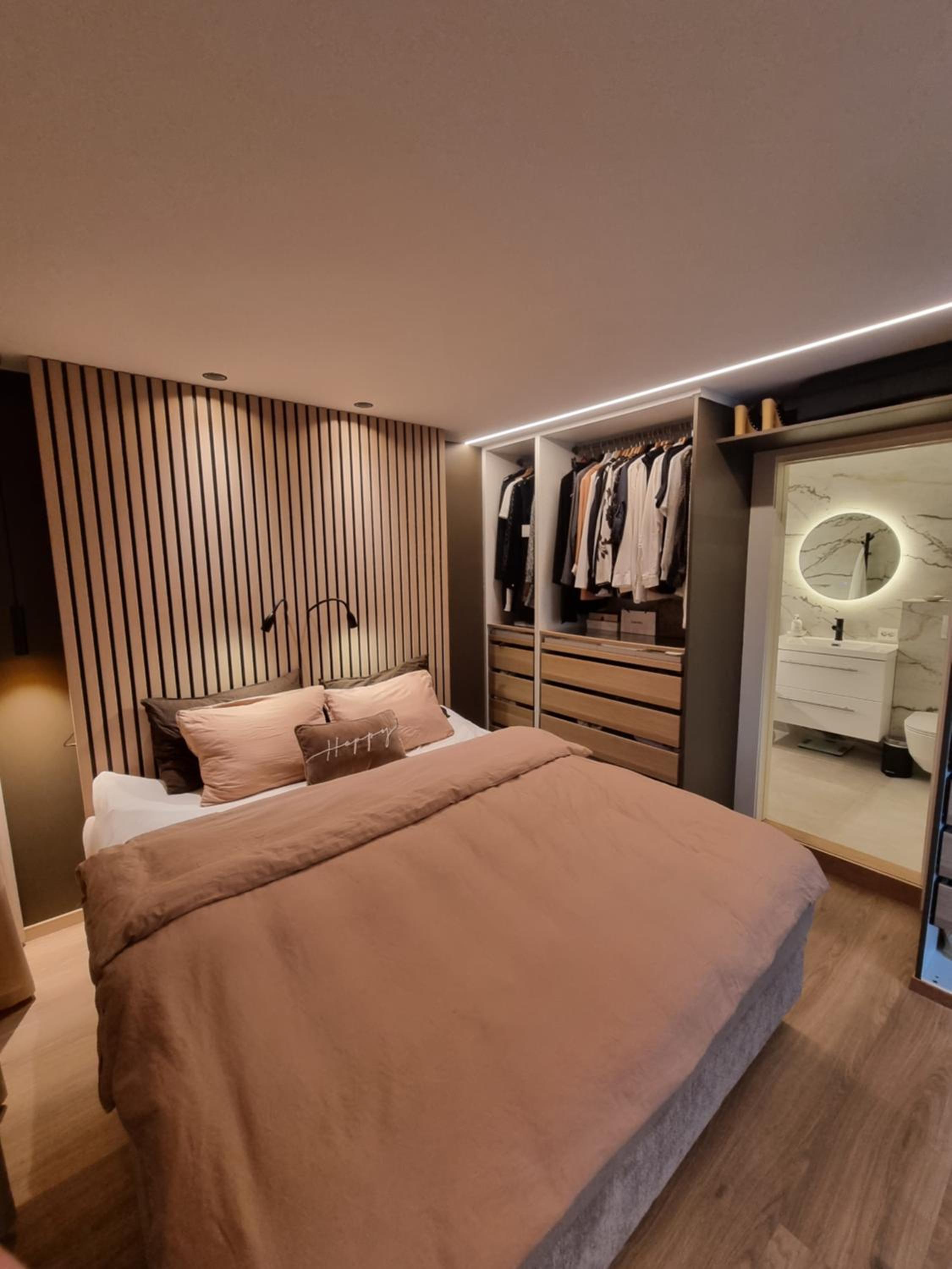 Family Two-Bedroom Apartment with View photo 1