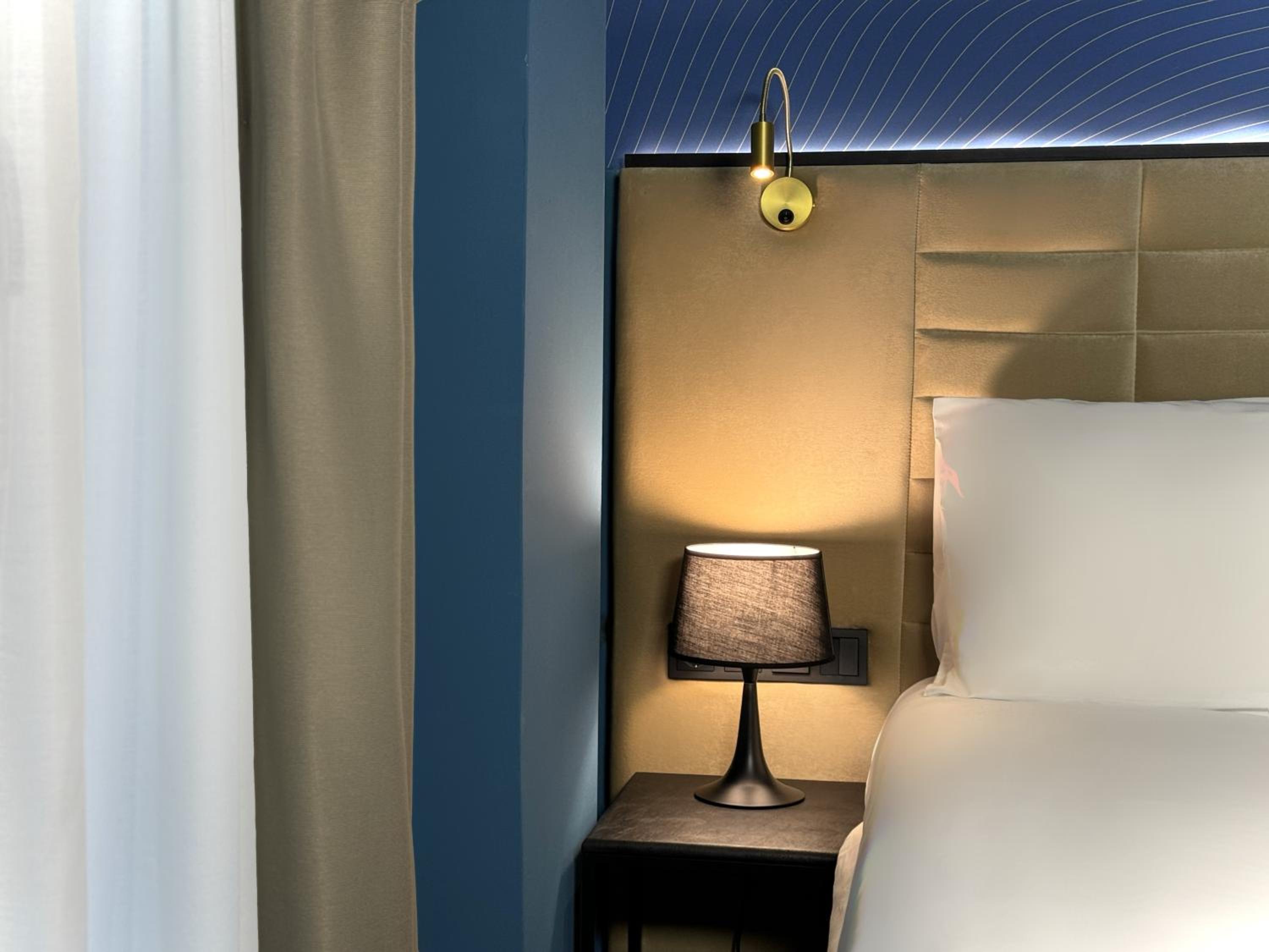 Standard King Room