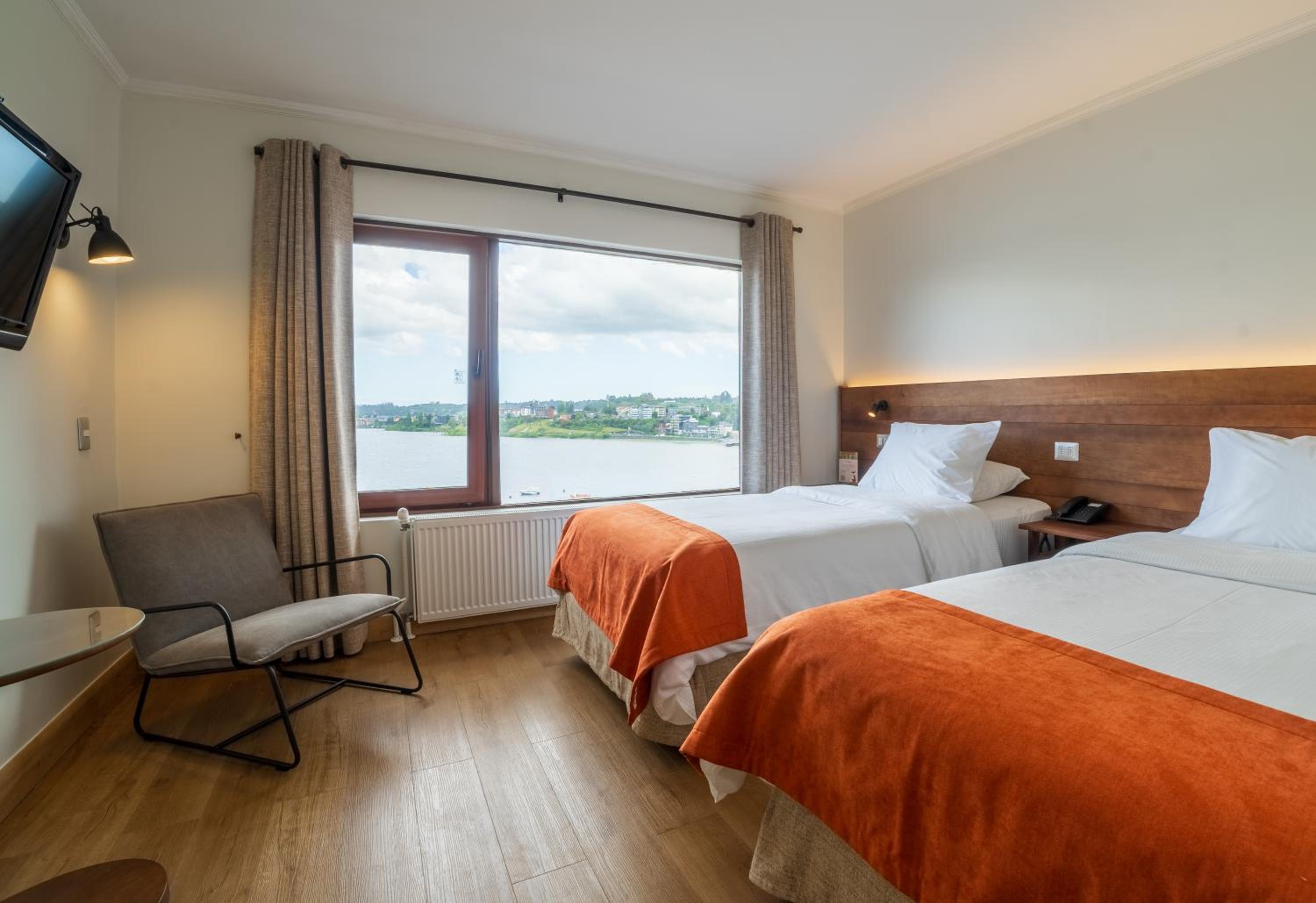 Standard Double or Twin Room - Photo 3