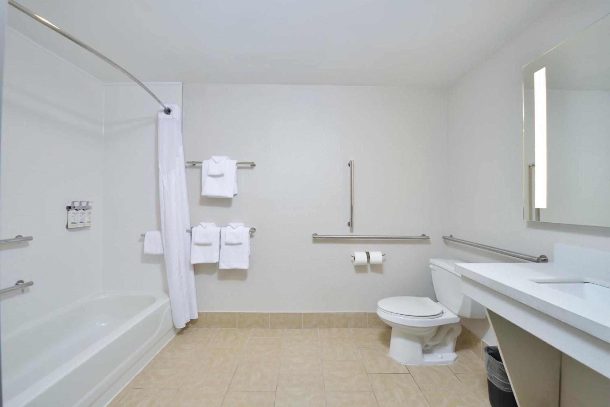 Standard Queen Room - Communications Access - Photo 6
