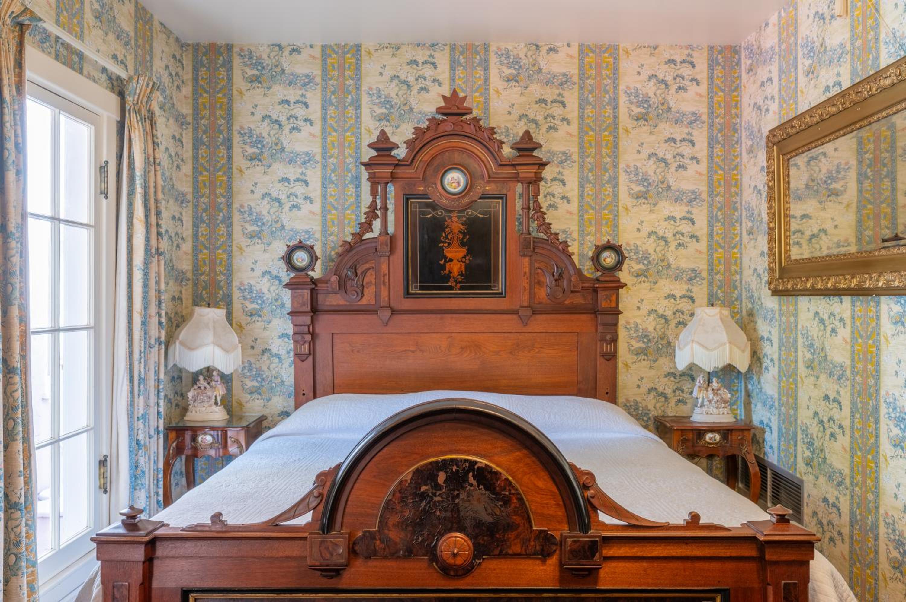 Deluxe Suite - Photo 2