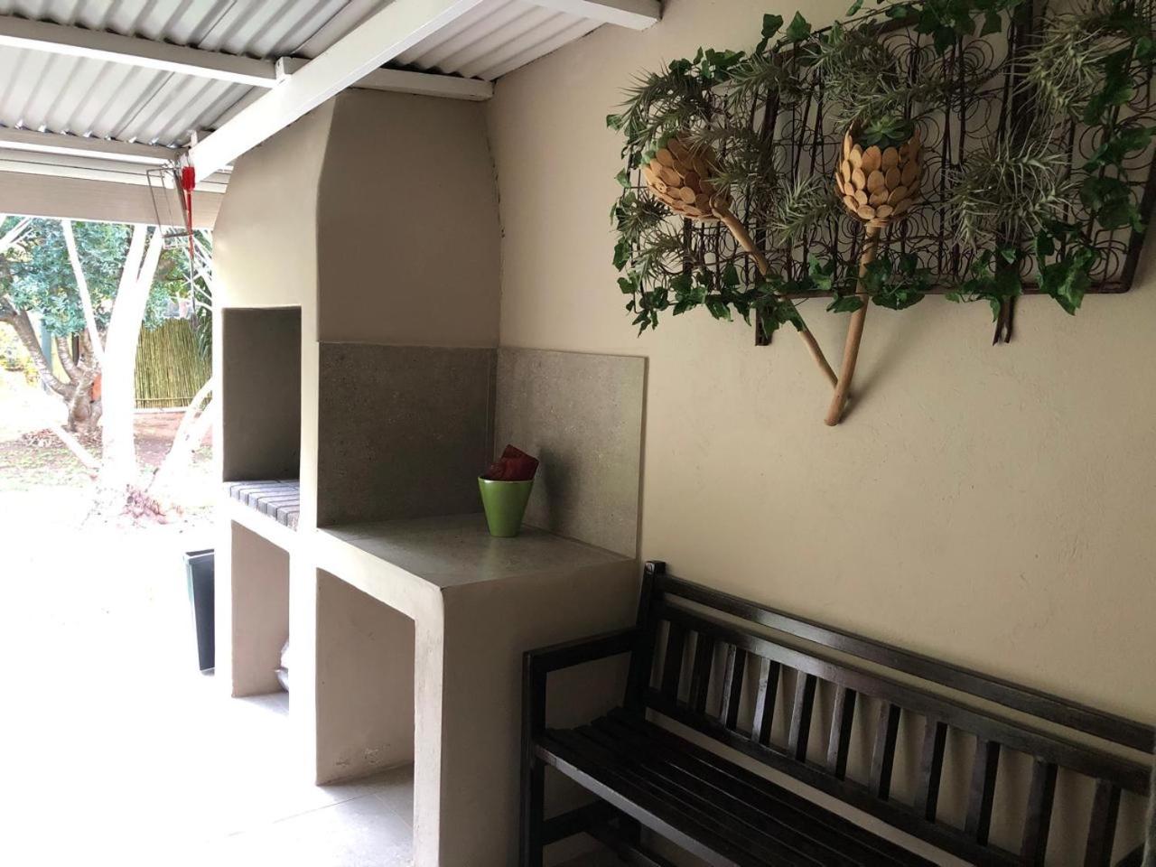Three-Bedroom House photo 2