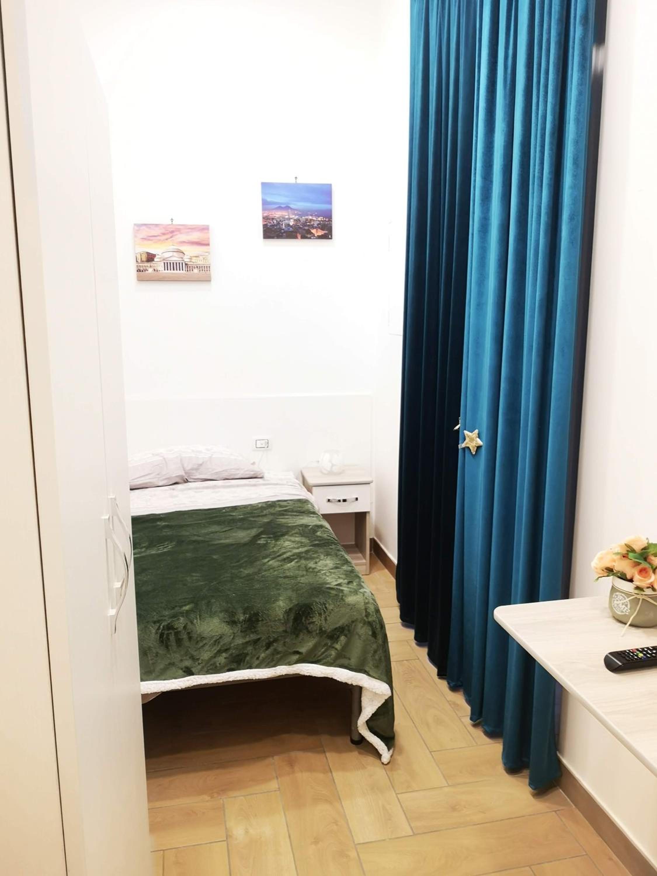 Single Room with Private Bathroom