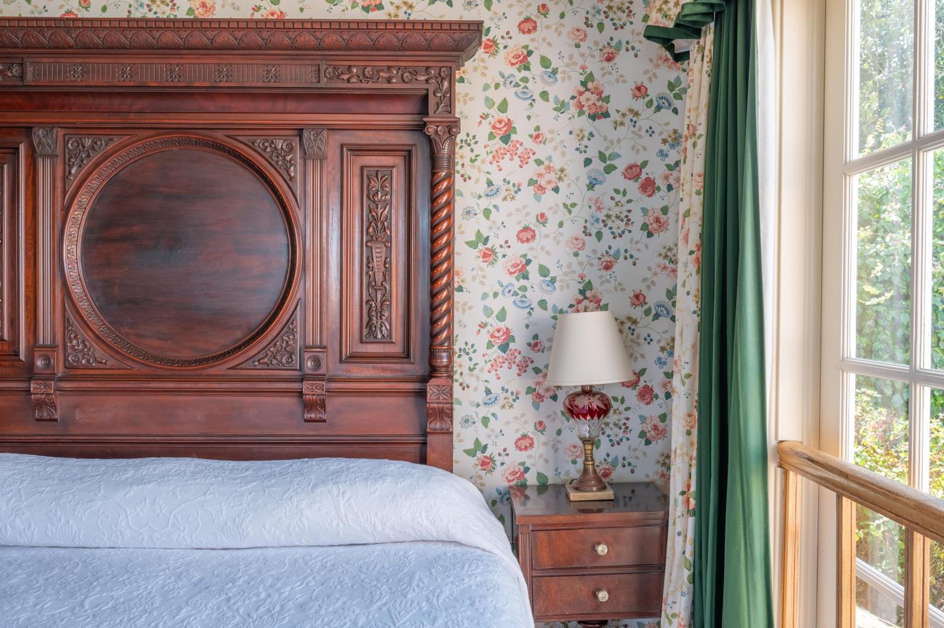 Deluxe King Suite - Photo 1