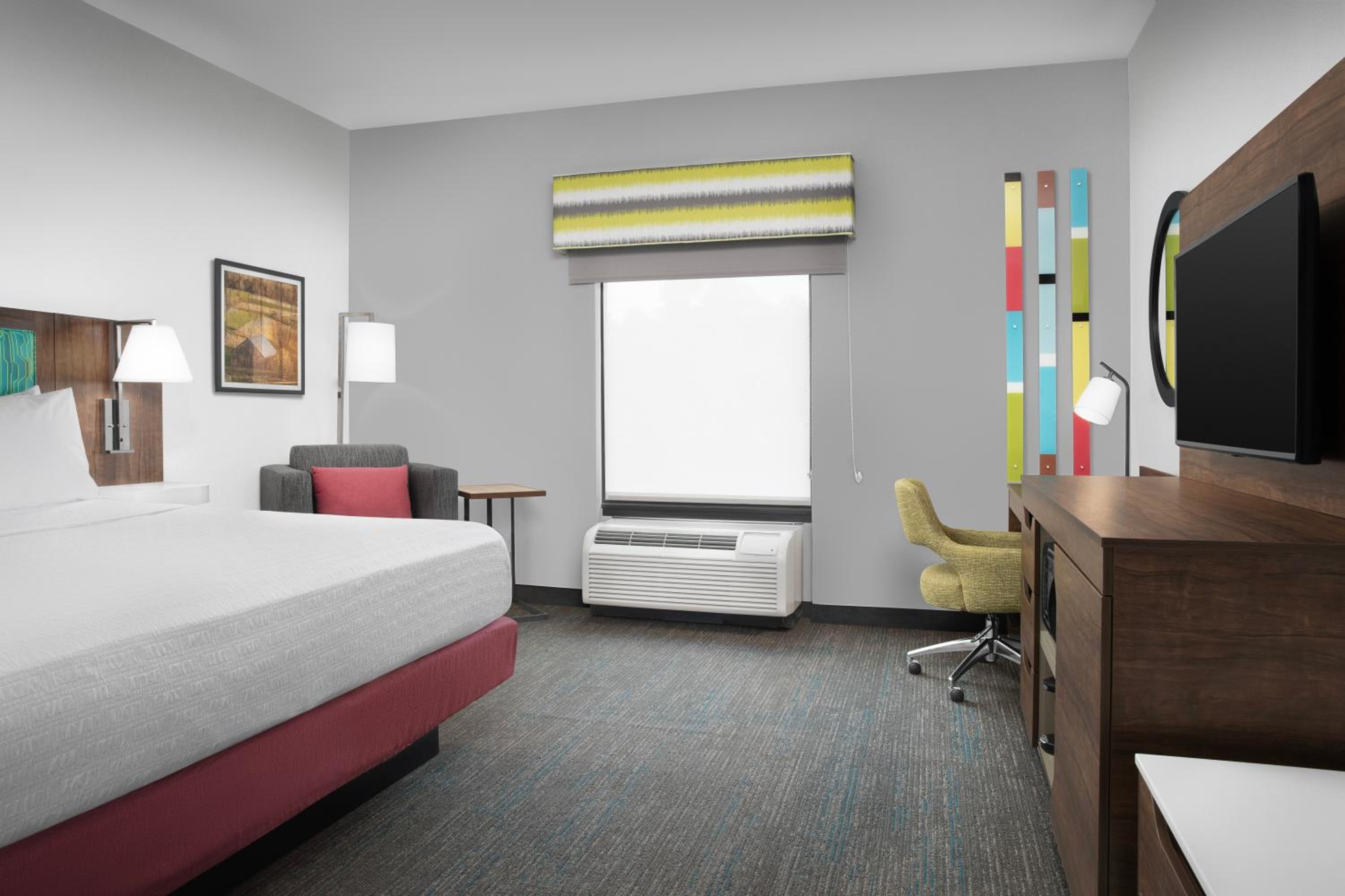 King Room with King Bed - Non-Smoking - Photo 1