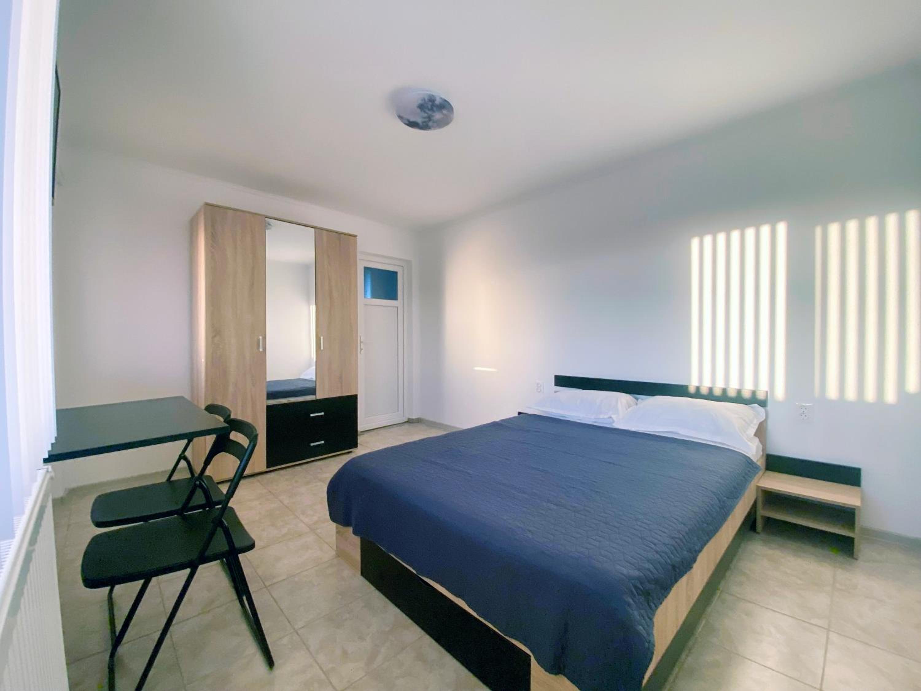 Double Room with Private Bathroom photo 1
