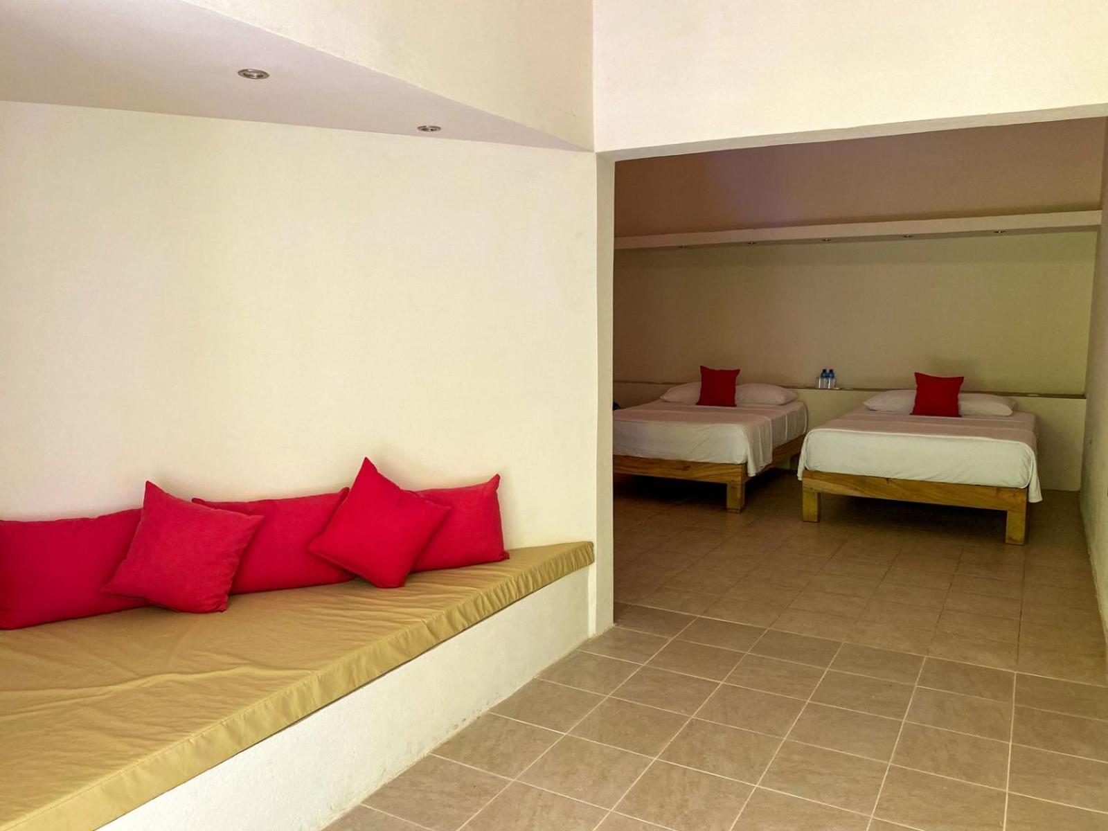 Twin Room - Photo 5