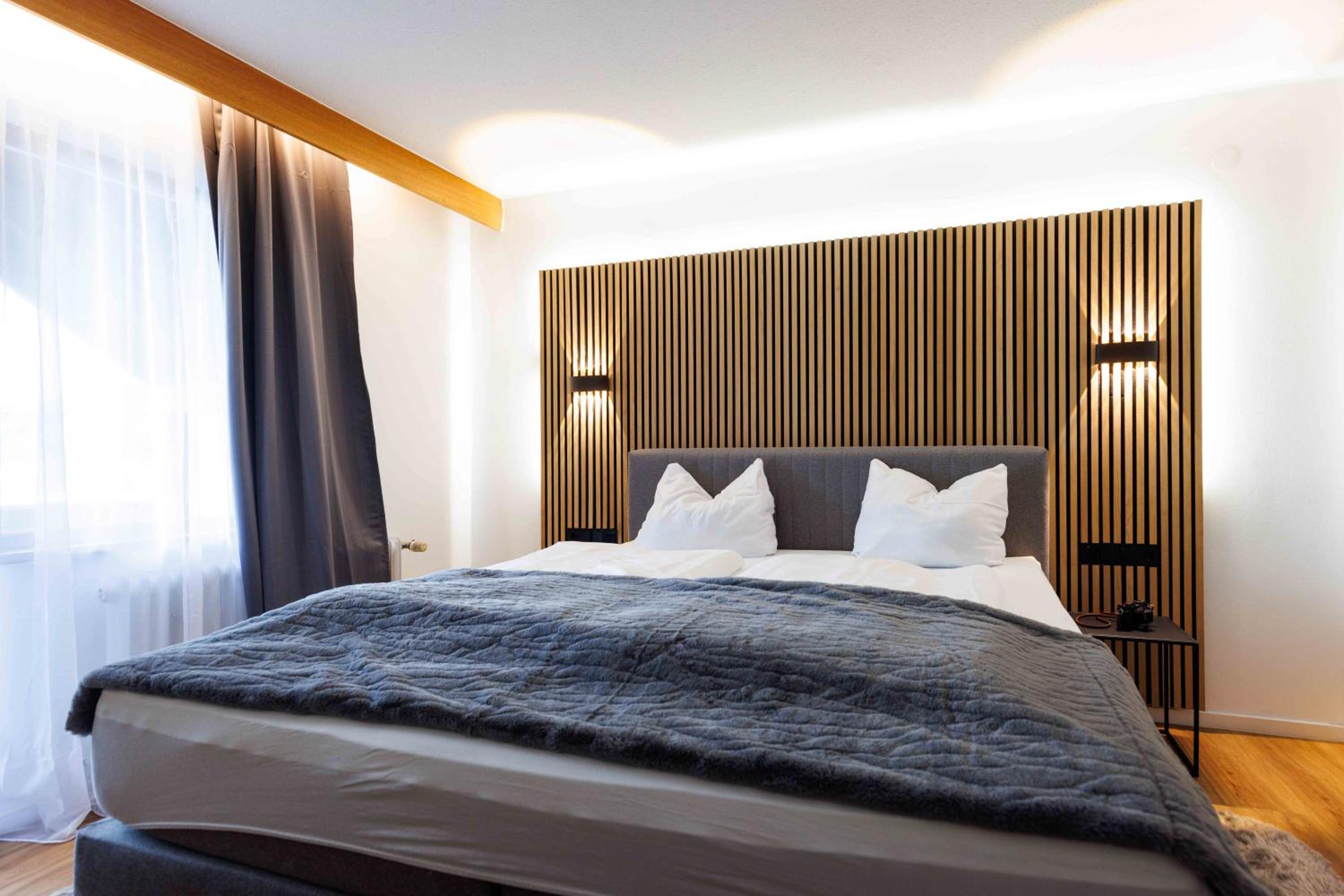 Deluxe Double Room with Balcony photo 1