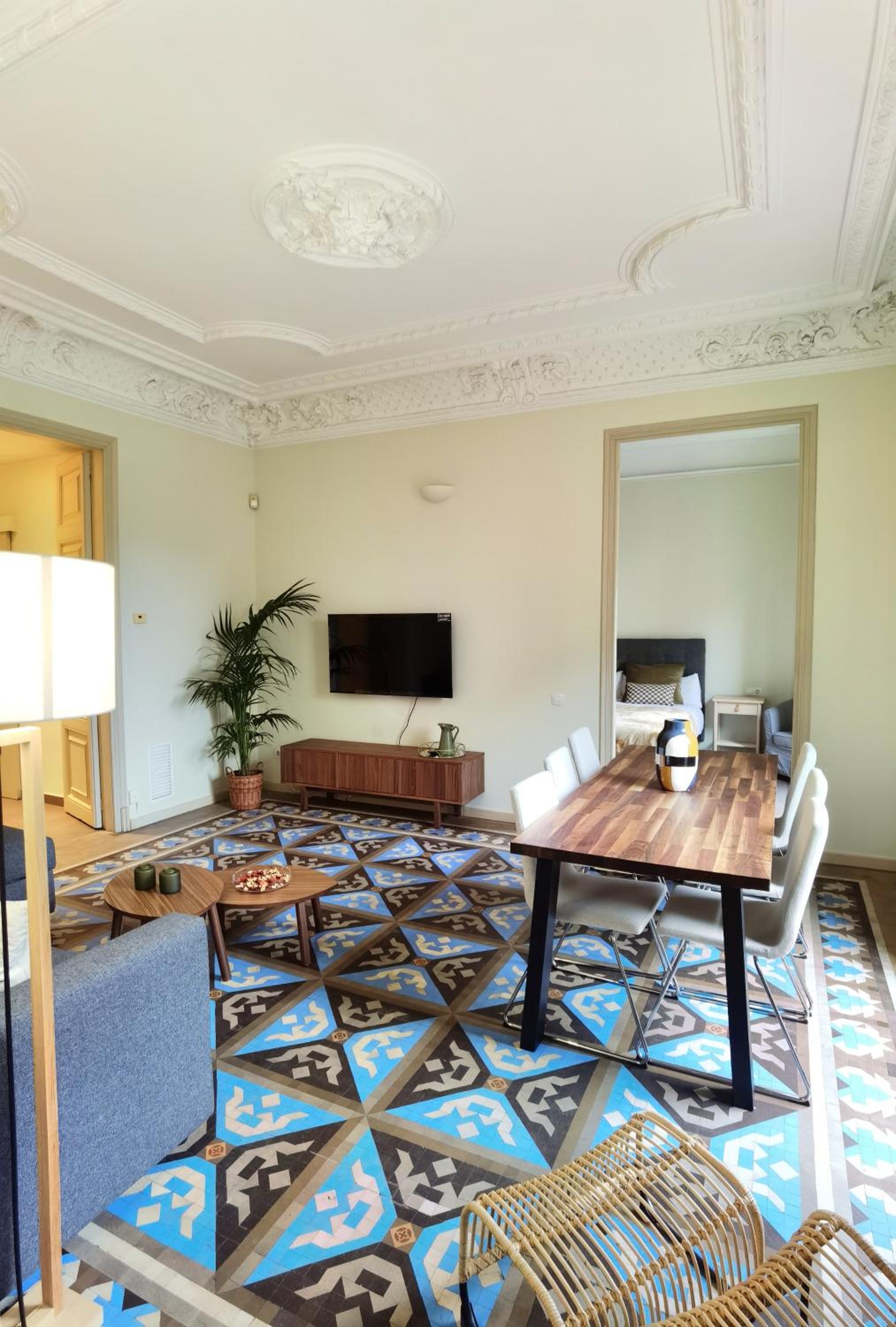 Three-Bedroom Deluxe Apartment