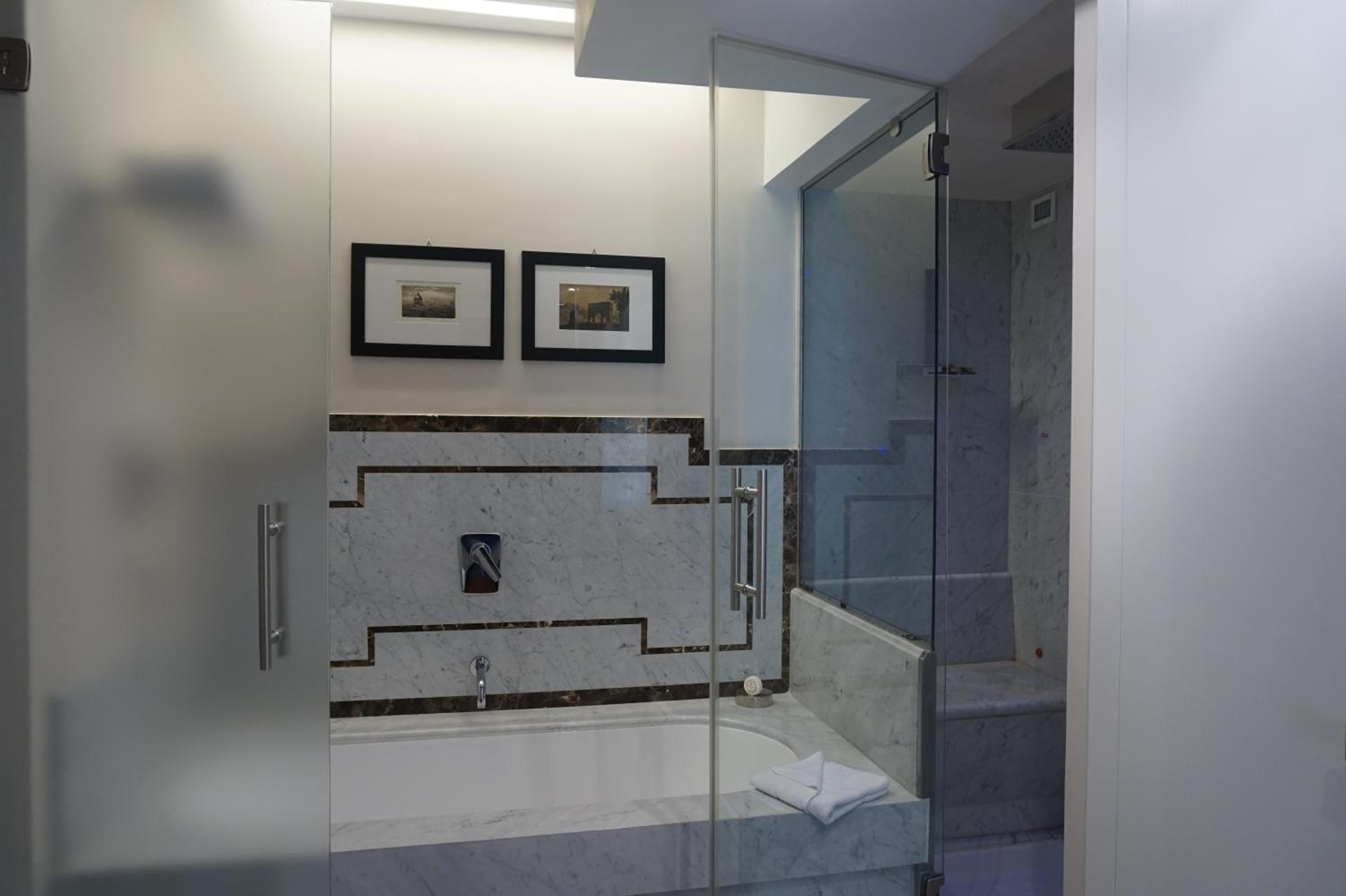 Imperial Suite photo 2