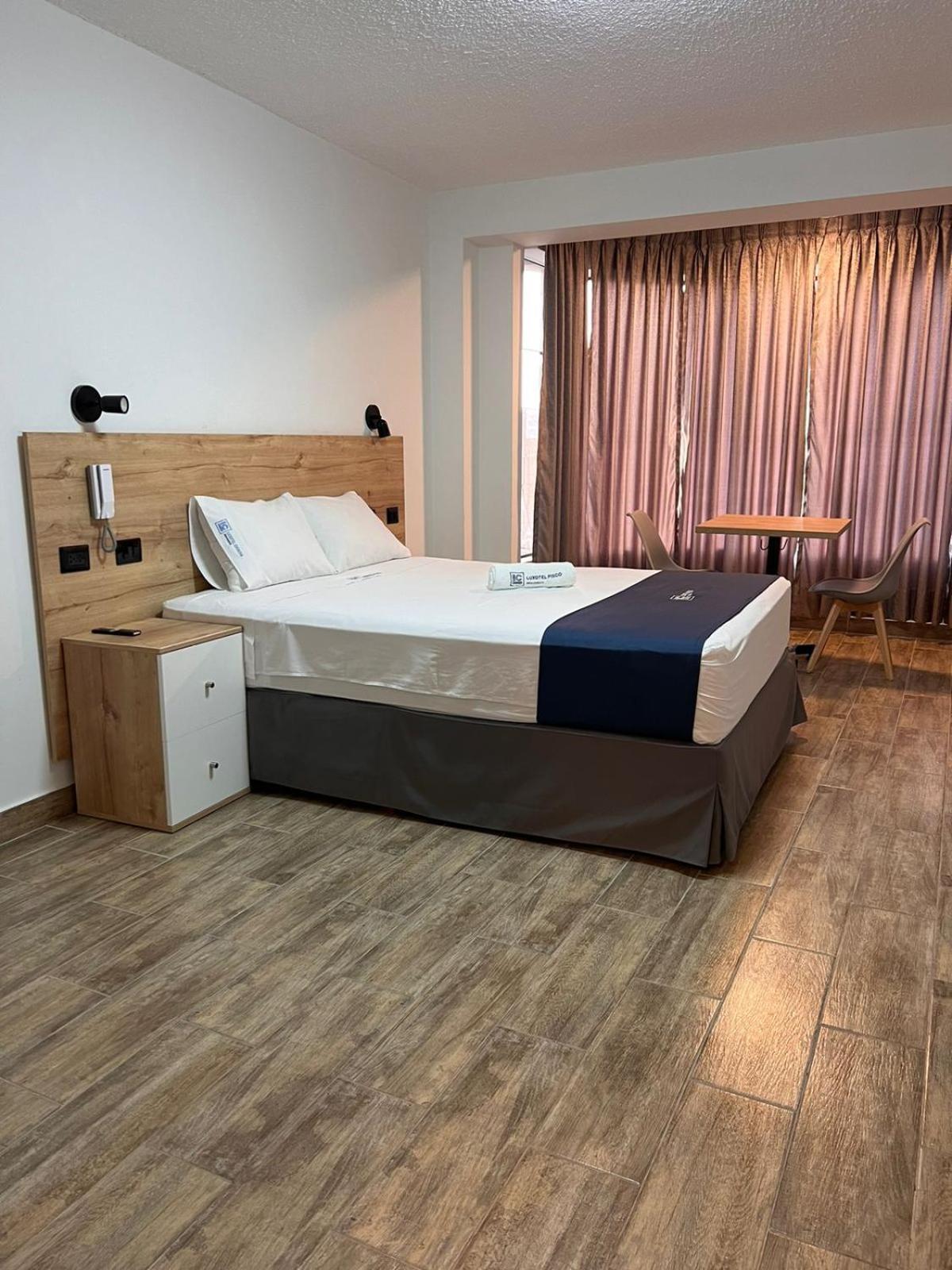 Superior Queen Room