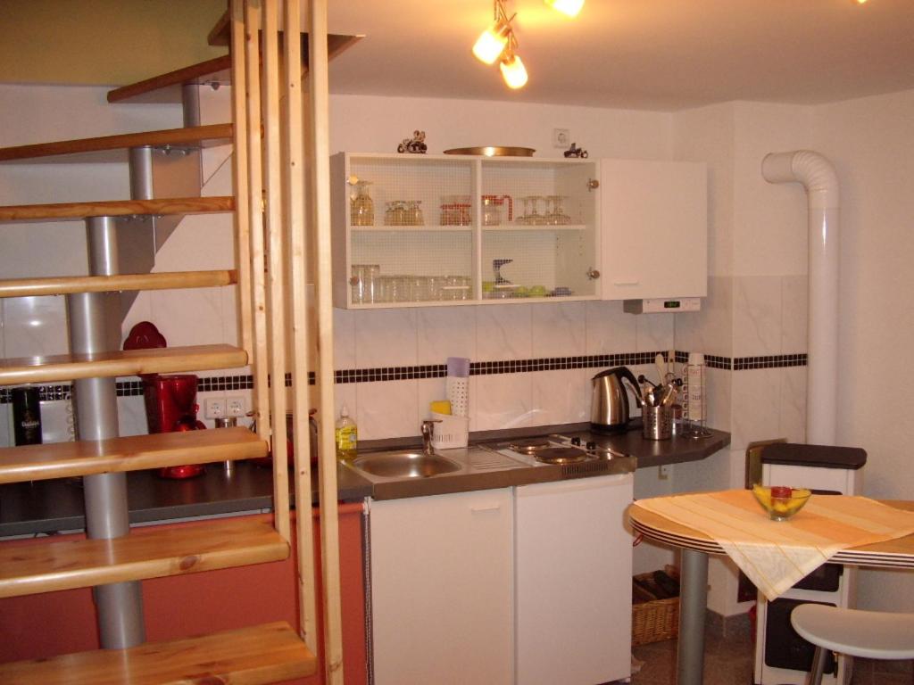 Apartment - Split Level photo 2
