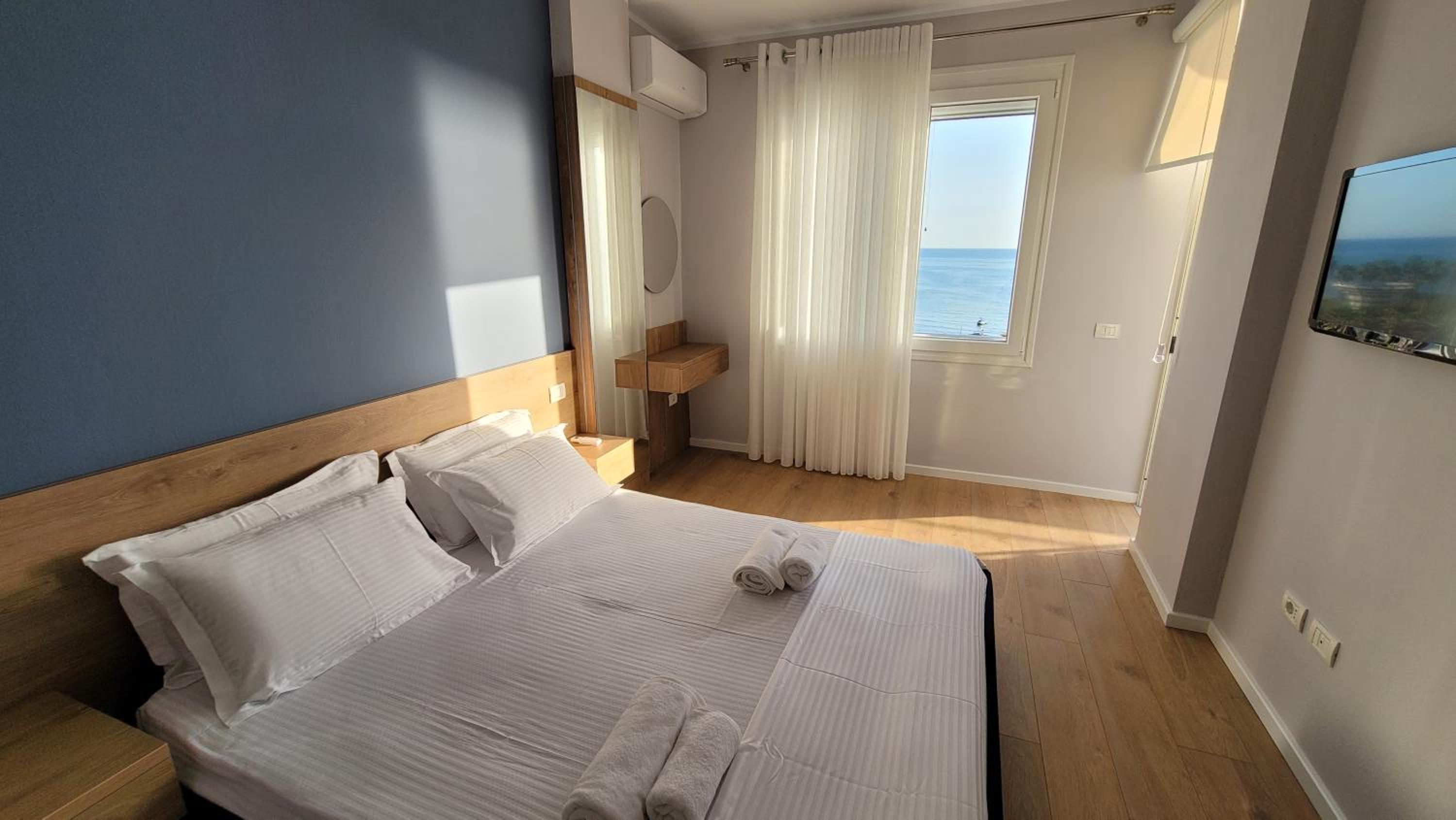 Two-Bedroom Apartment with Balcony and Sea View