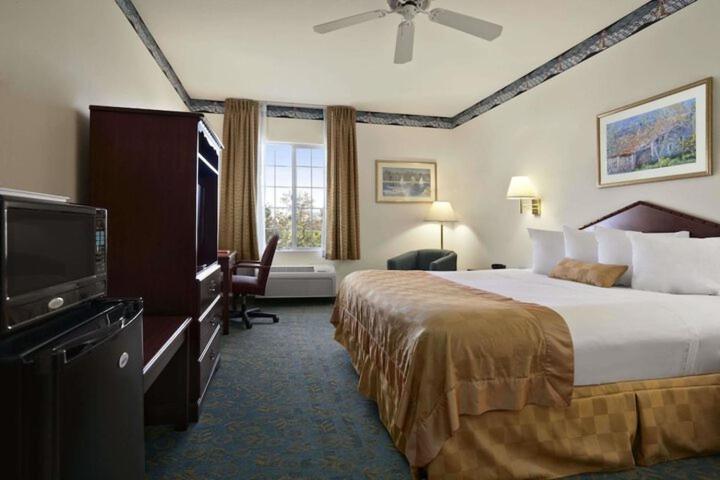 Superior King Room