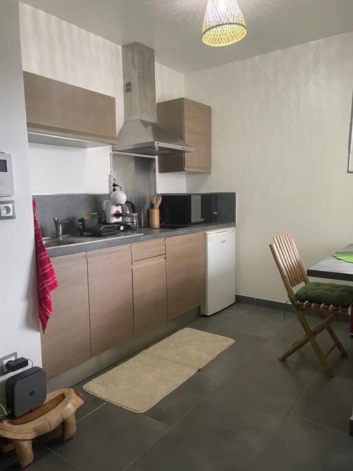 One-Bedroom Apartment photo 3