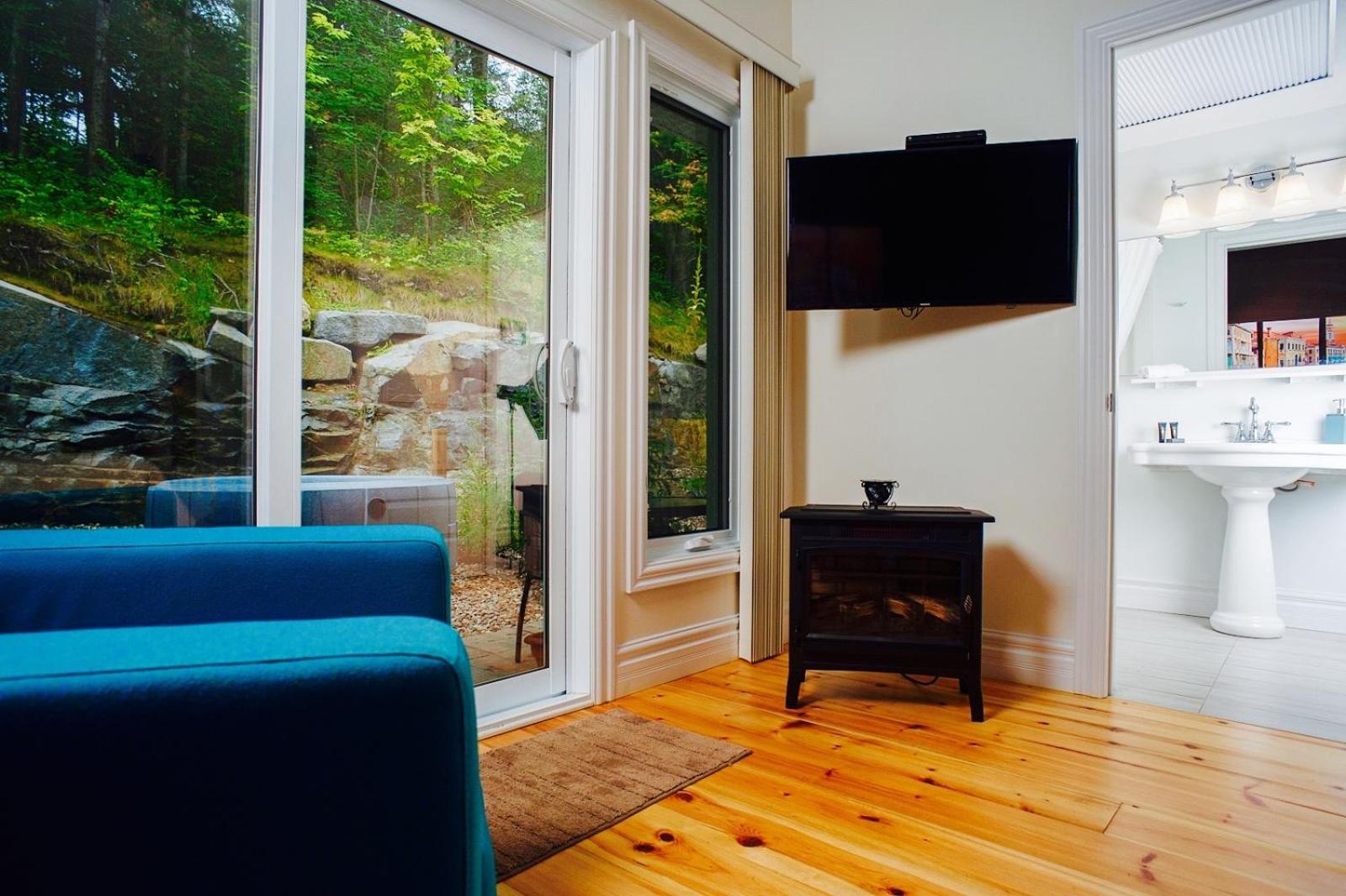 King Suite with Spa Bath