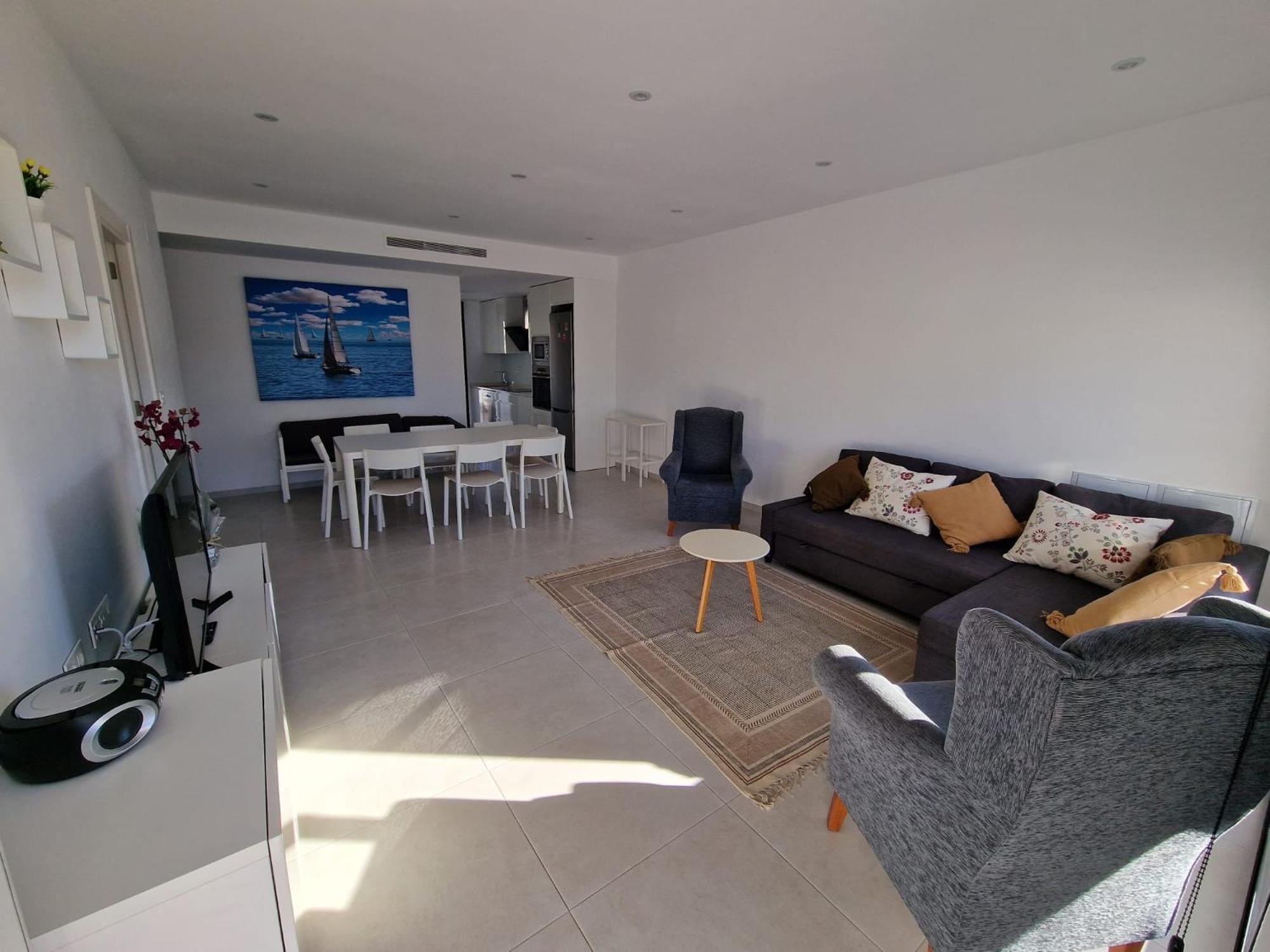 Apartamento con vista a la piscina