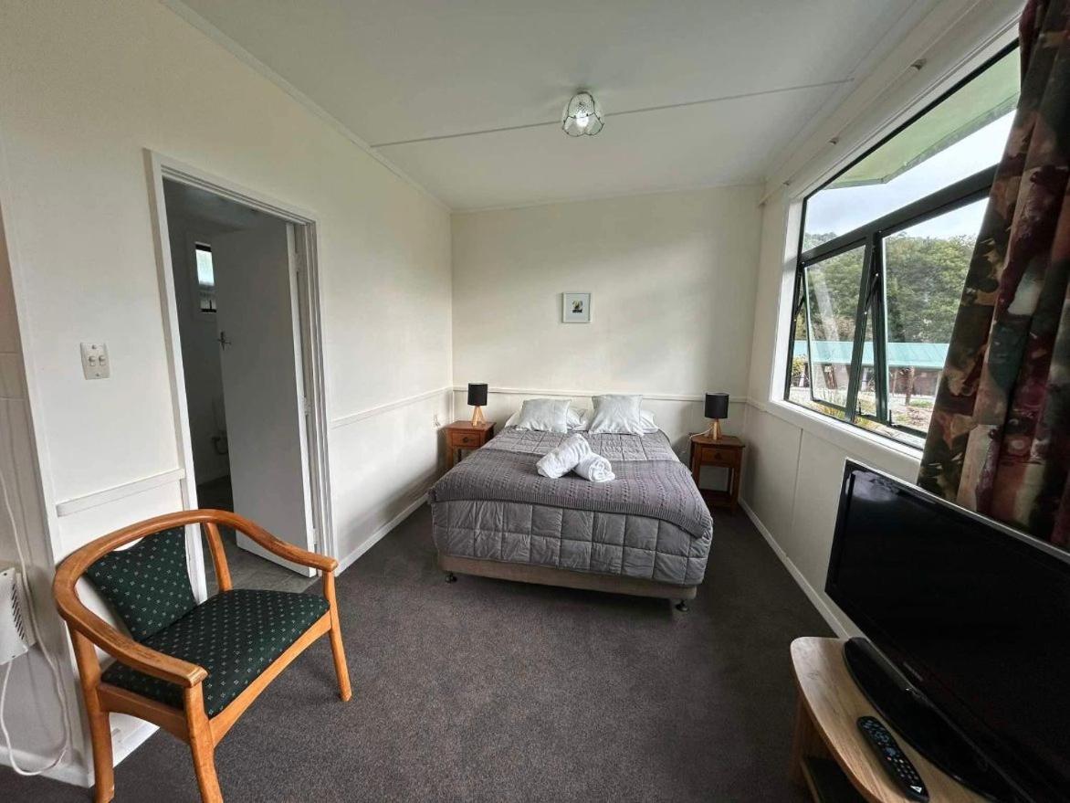 Deluxe Room (2 Adults + 1 Child) photo 2