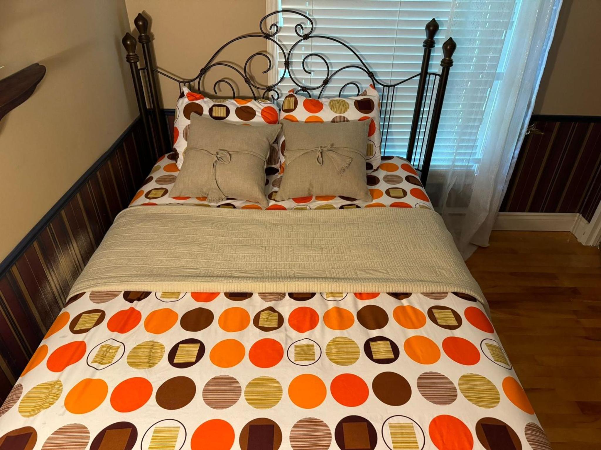Queen Room photo 3