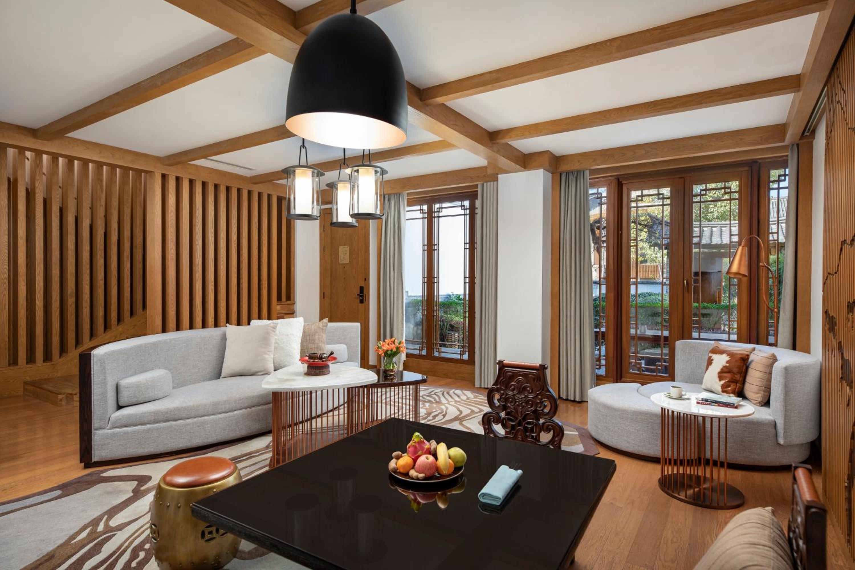 1 King Villa with Living Dining Areas thumbnail 6