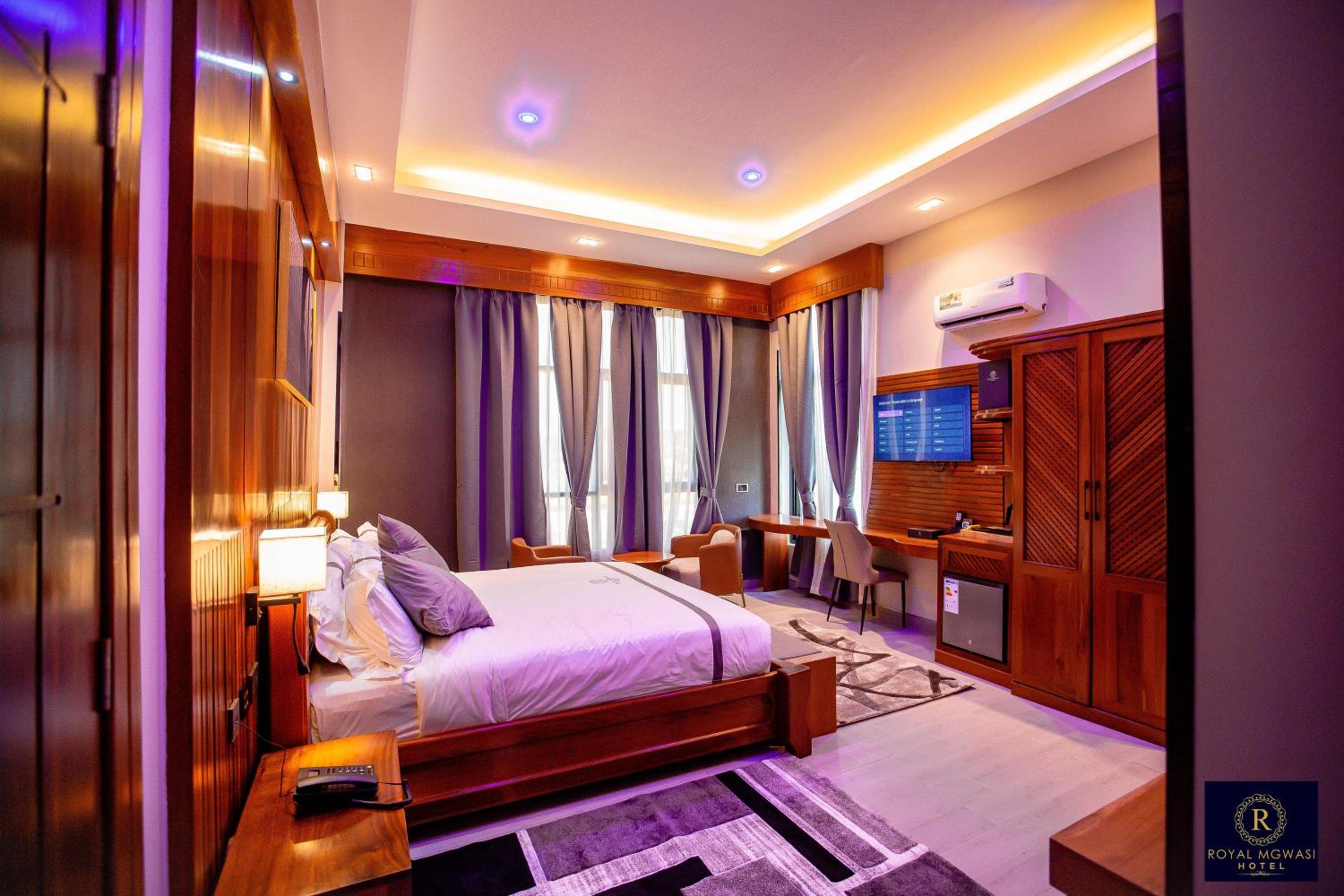 Executive Suite photo 3