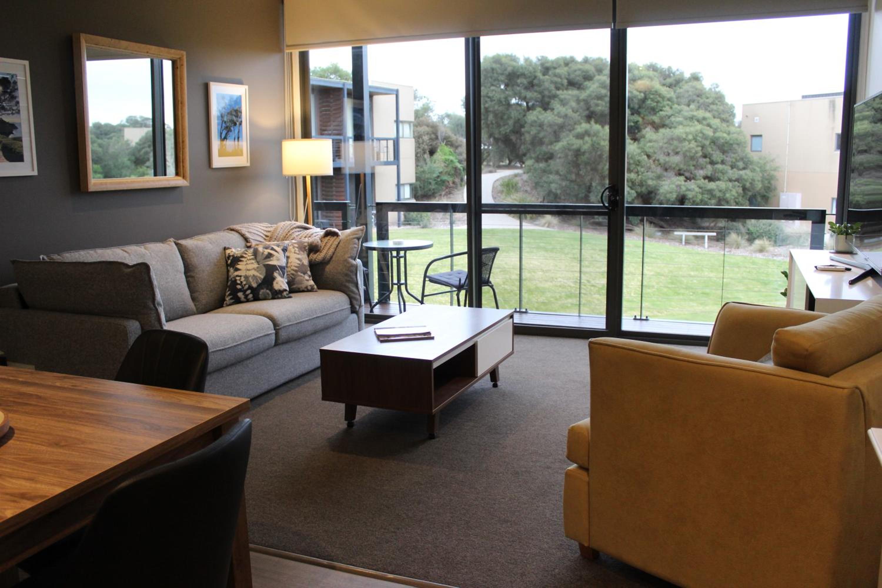 One-Bedroom Apartment with Balcony