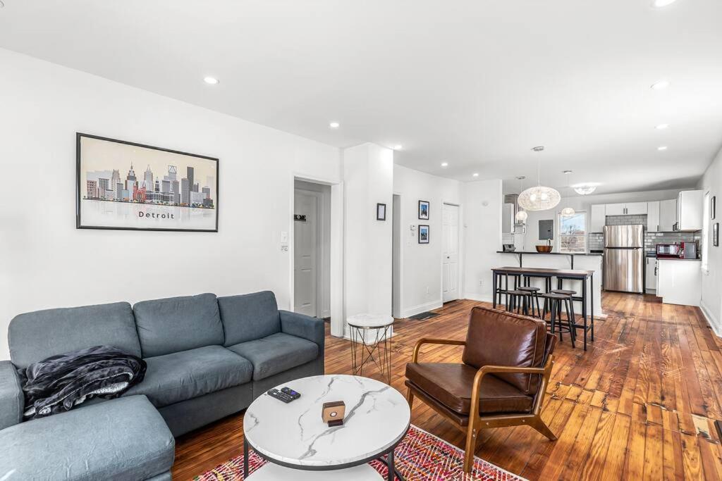 One-Bedroom Apartment photo 3