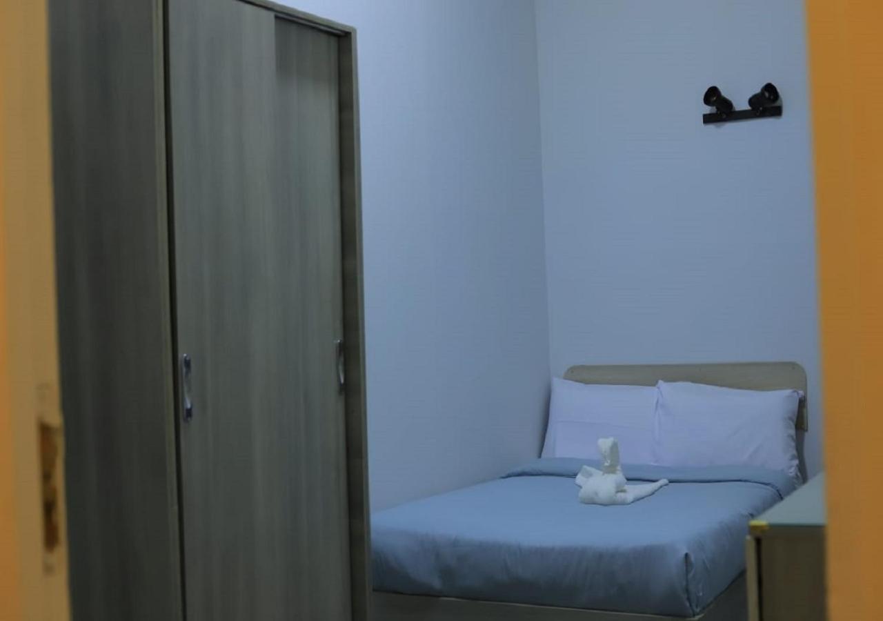Large Single Room