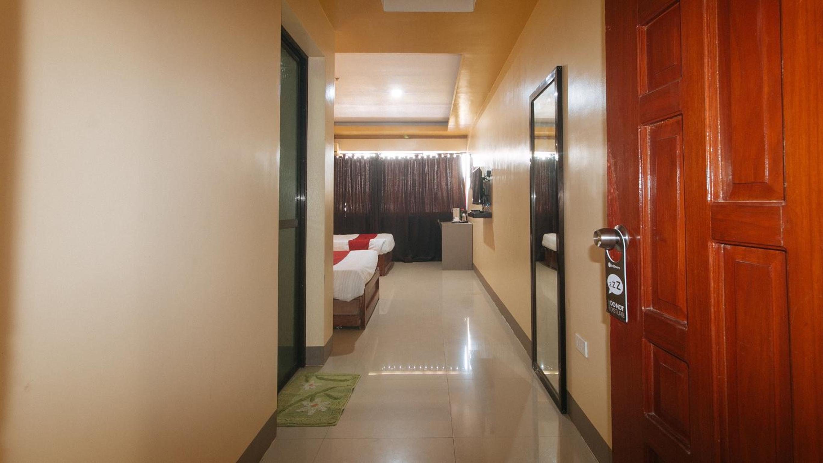 Deluxe Twin Room - Photo 14