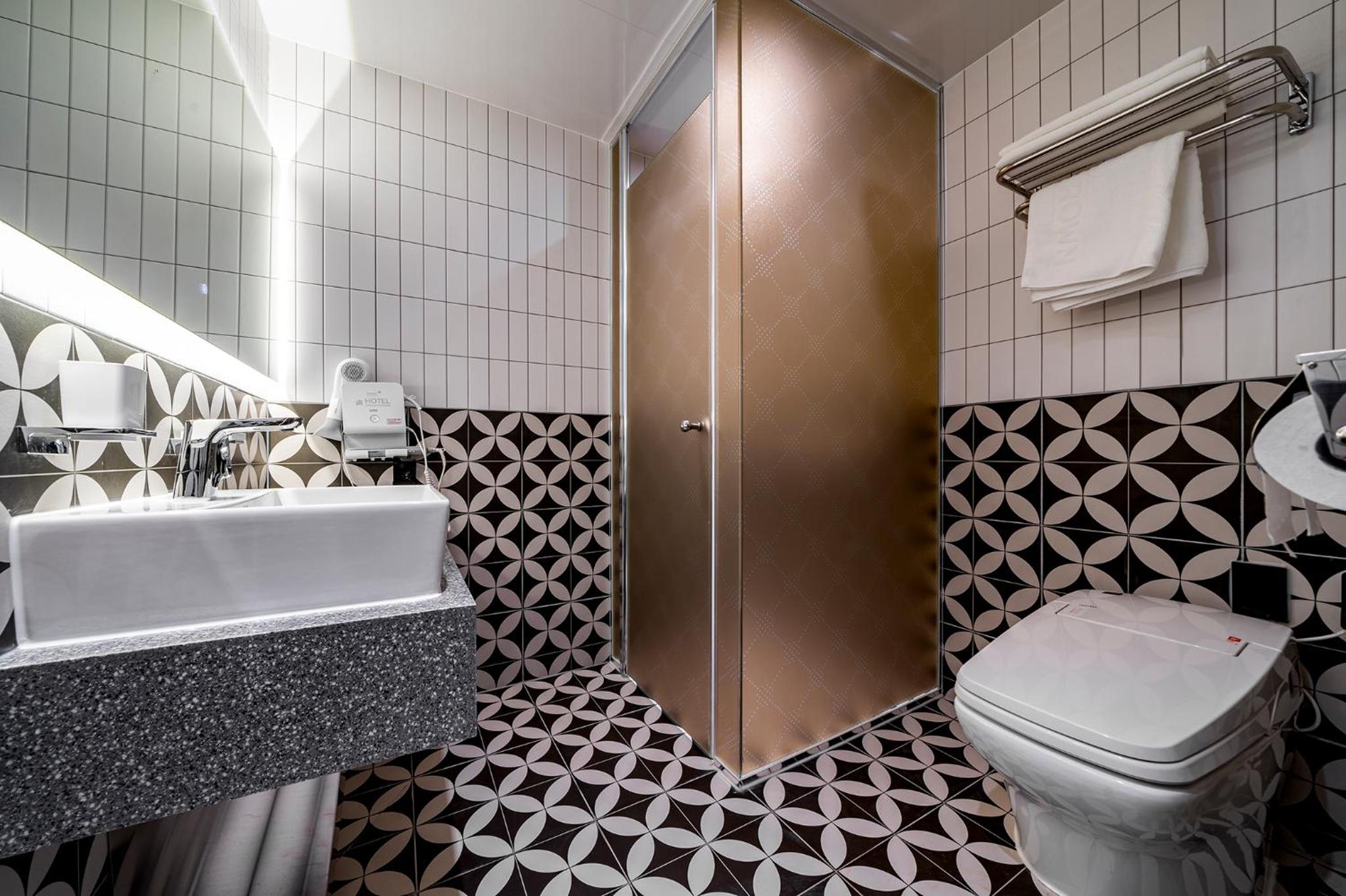 Standard Double Room - Photo 2
