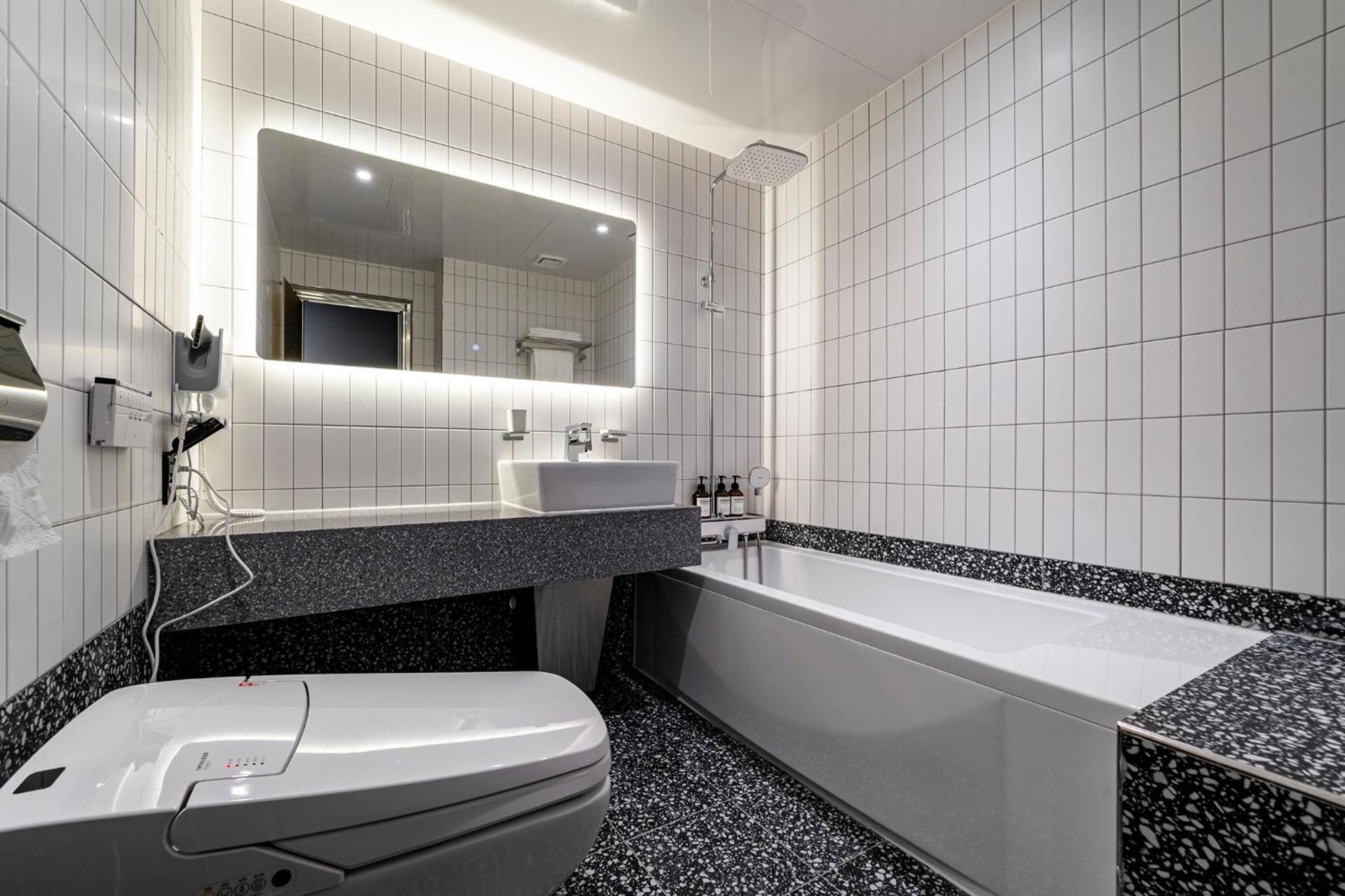 Superior Twin Room - Photo 4