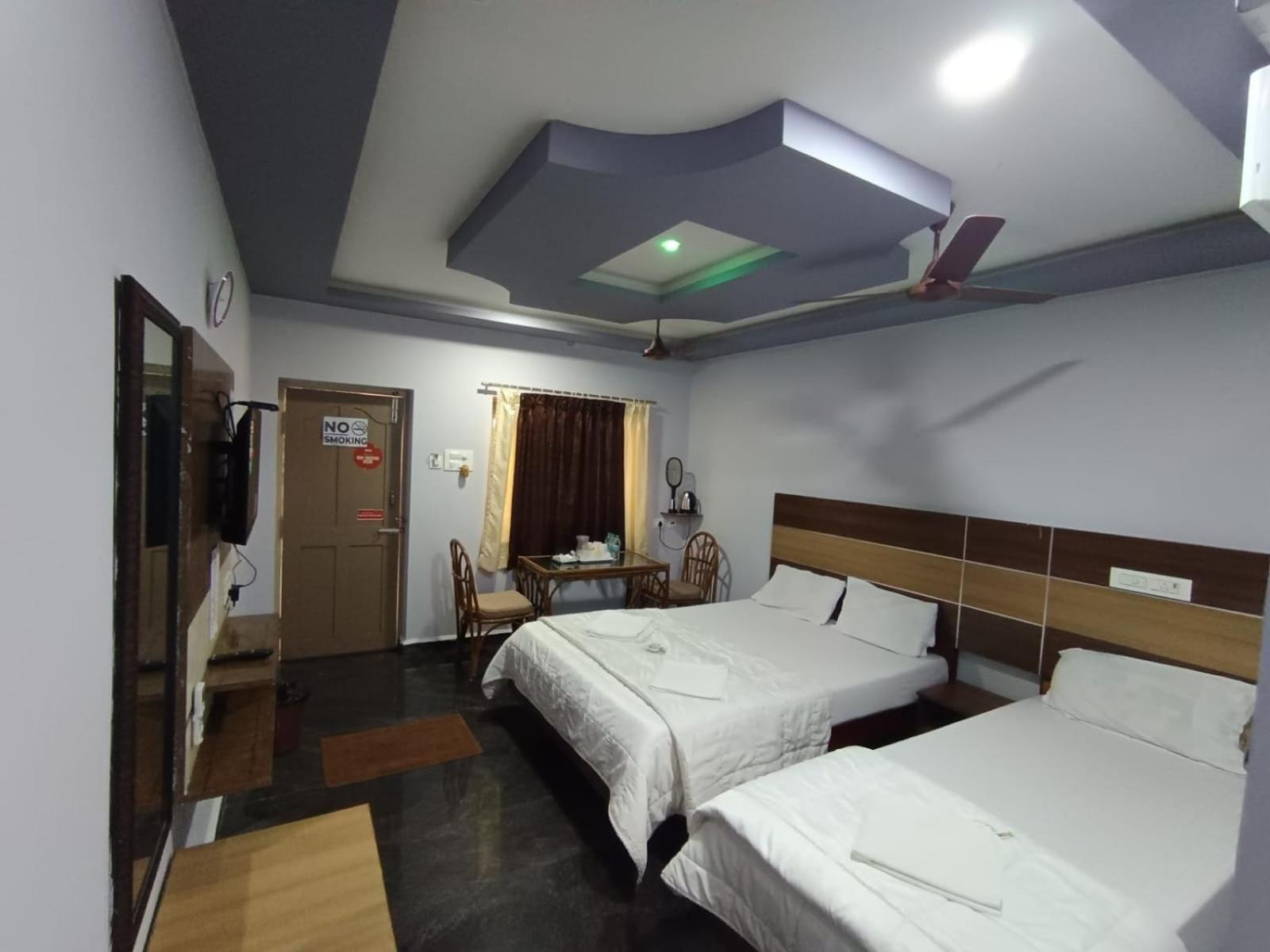 Basic Triple Room photo 2